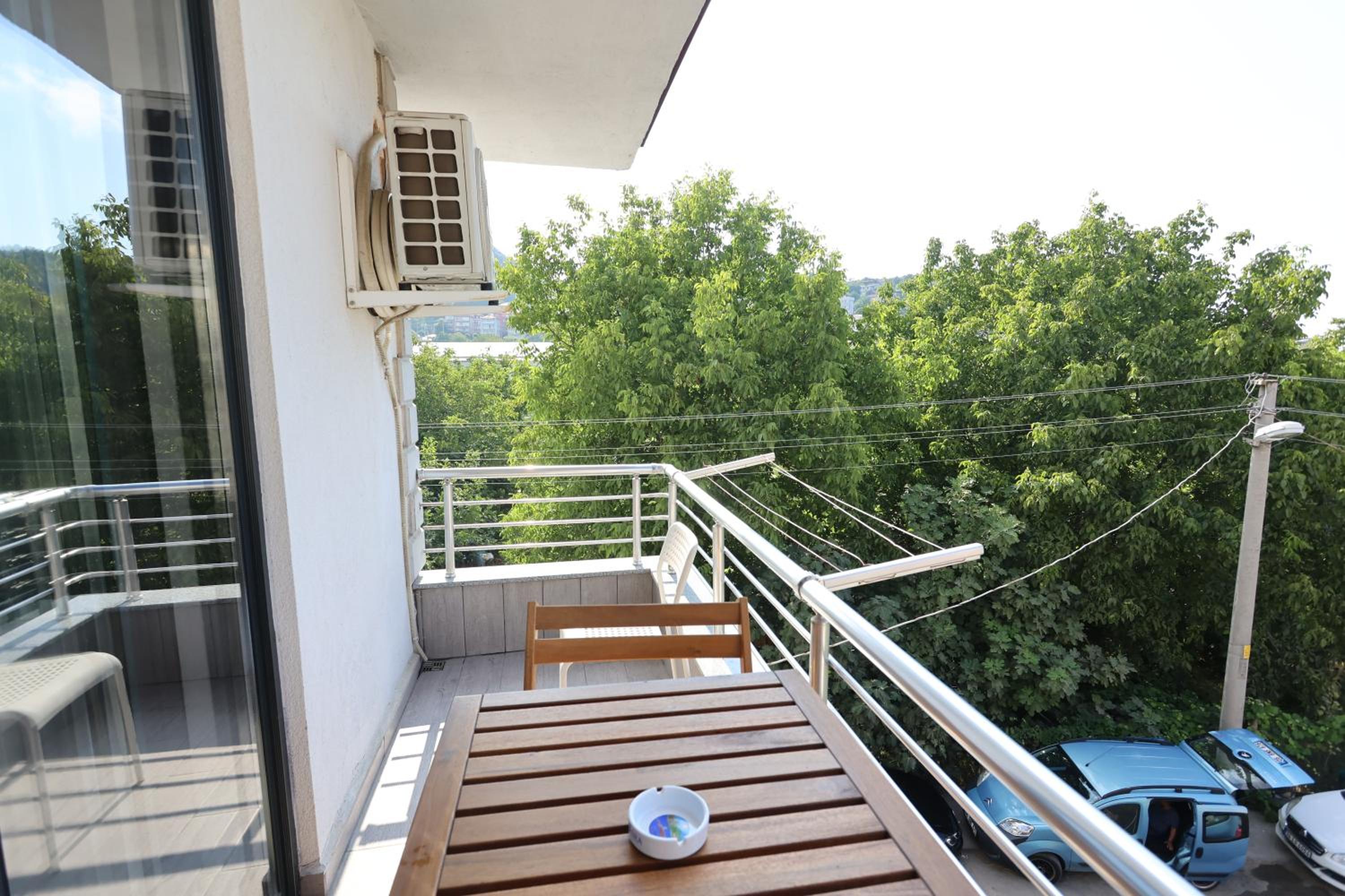 Apartment photo 3