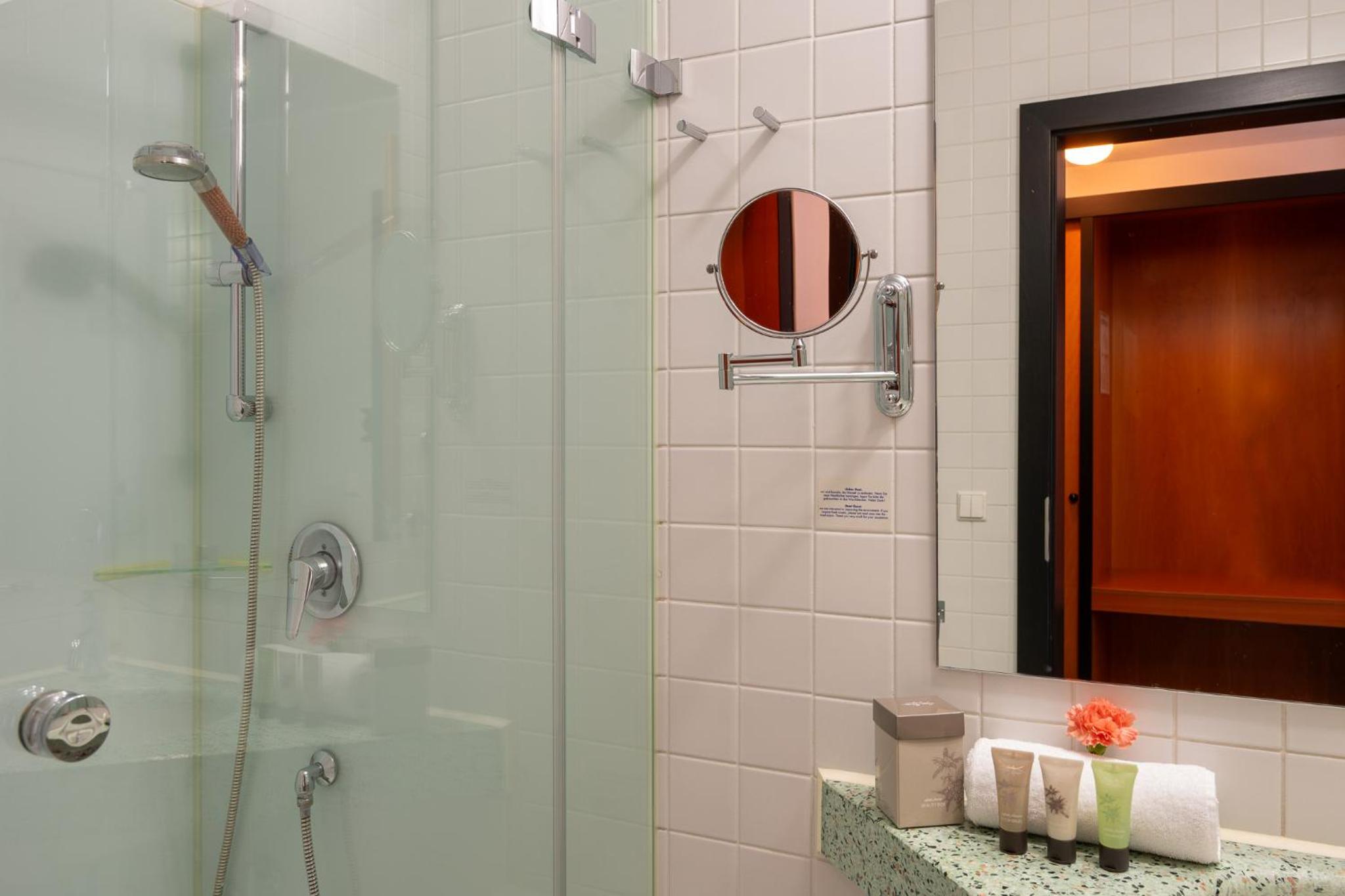 Double Room - Photo 6