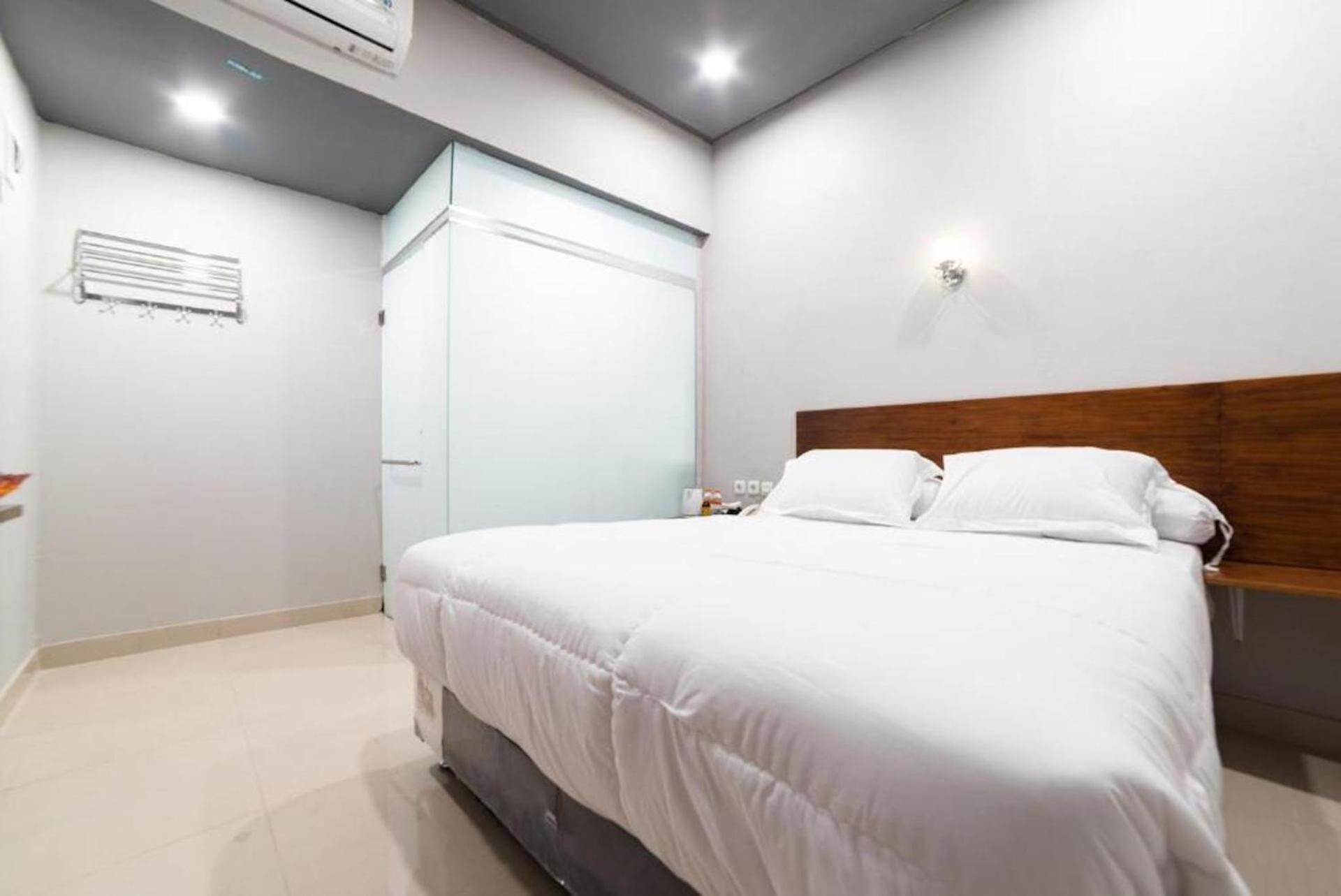 Deluxe Queen Room - Photo 4