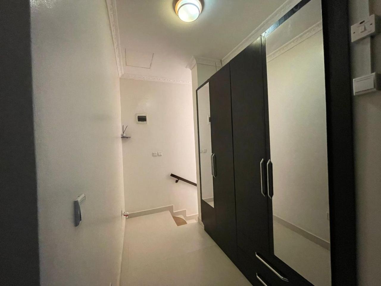 Three-Bedroom Apartment photo 1