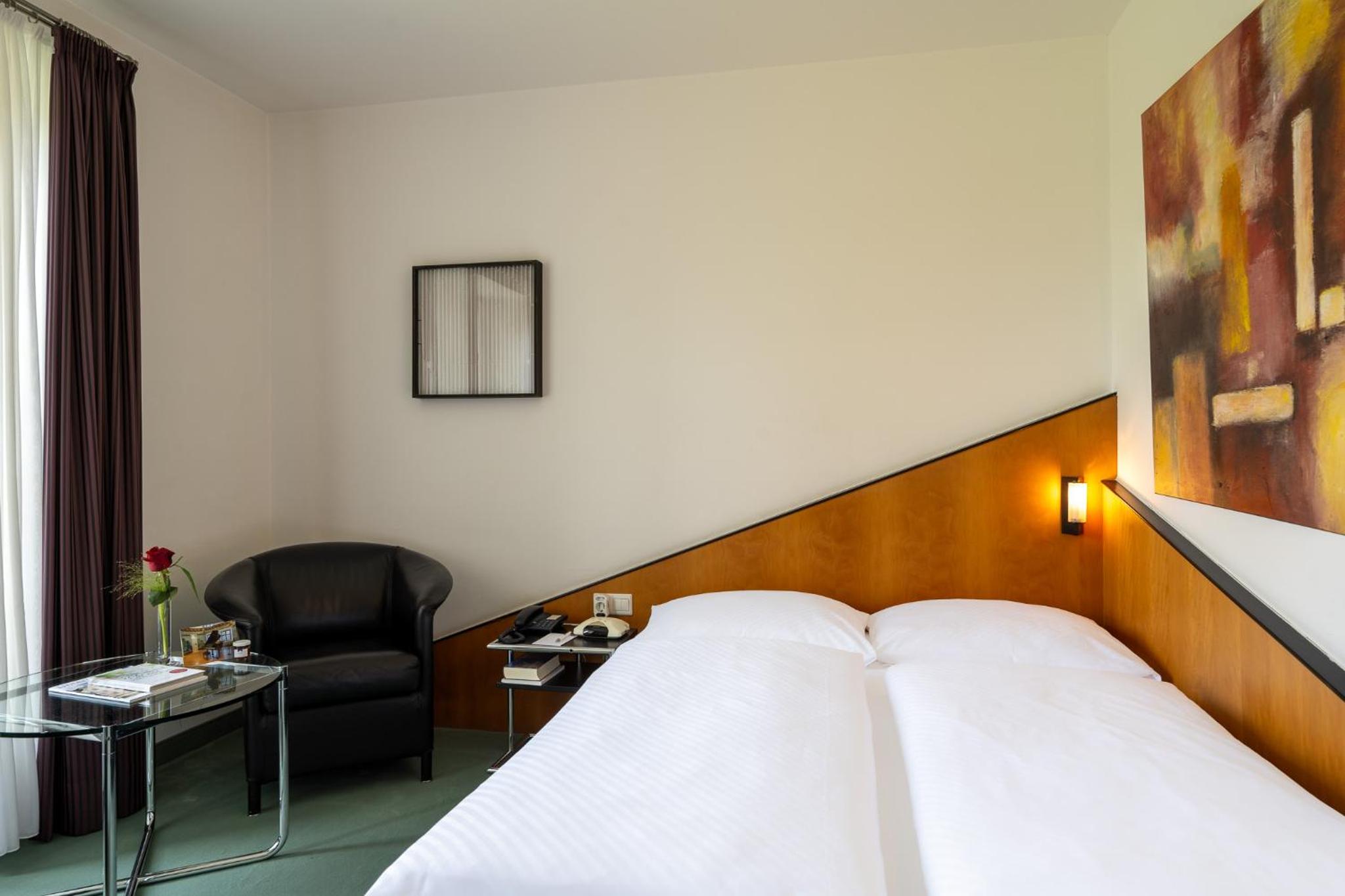 Double Room - Photo 5
