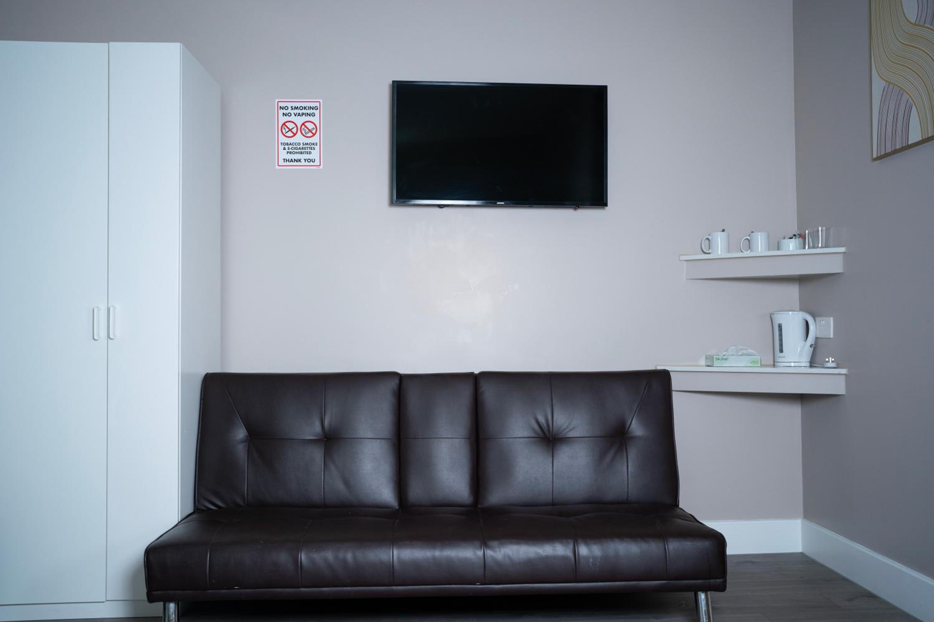 Family Room photo 3