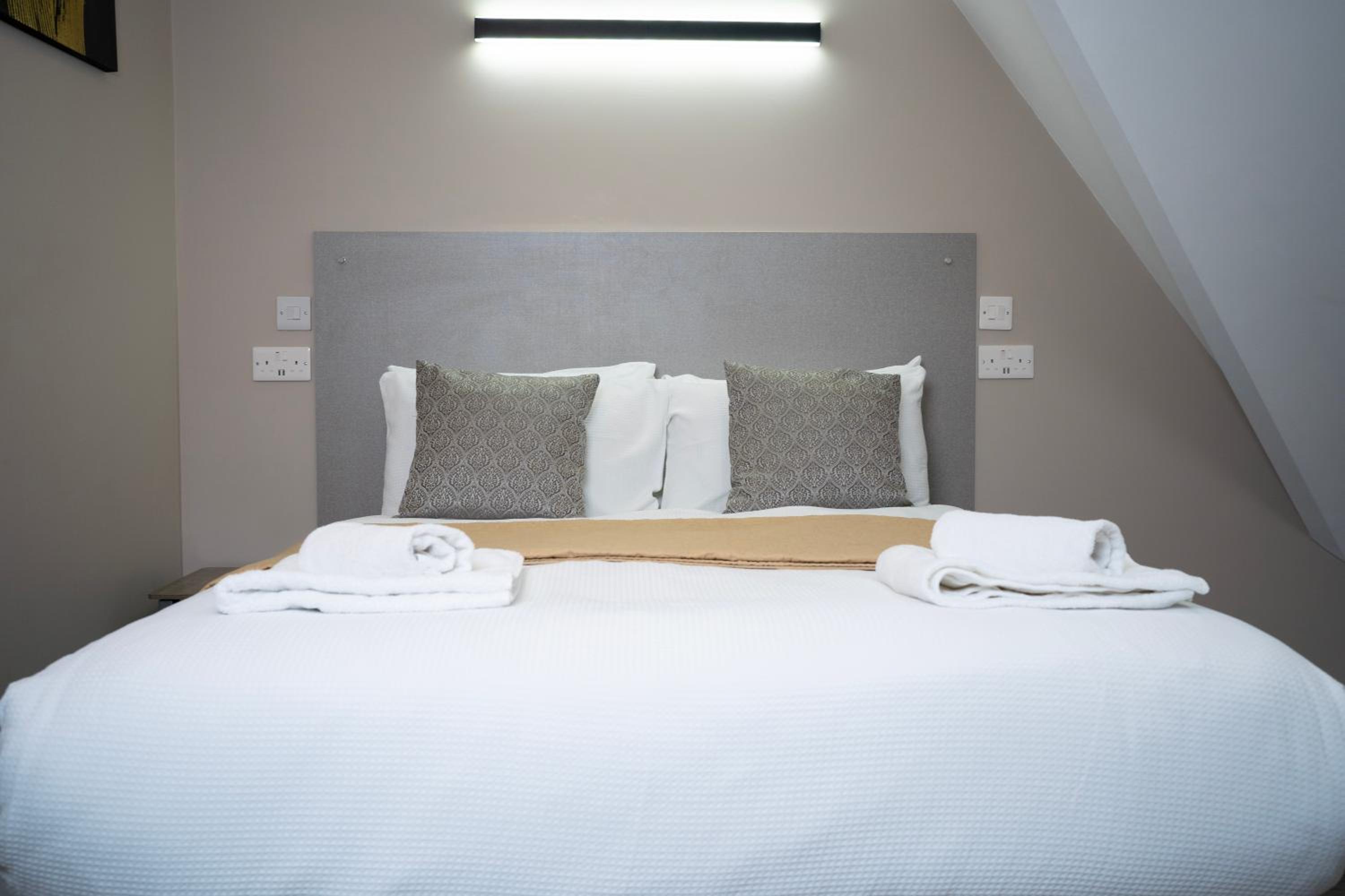 Double Room With Private Bathroom photo 2