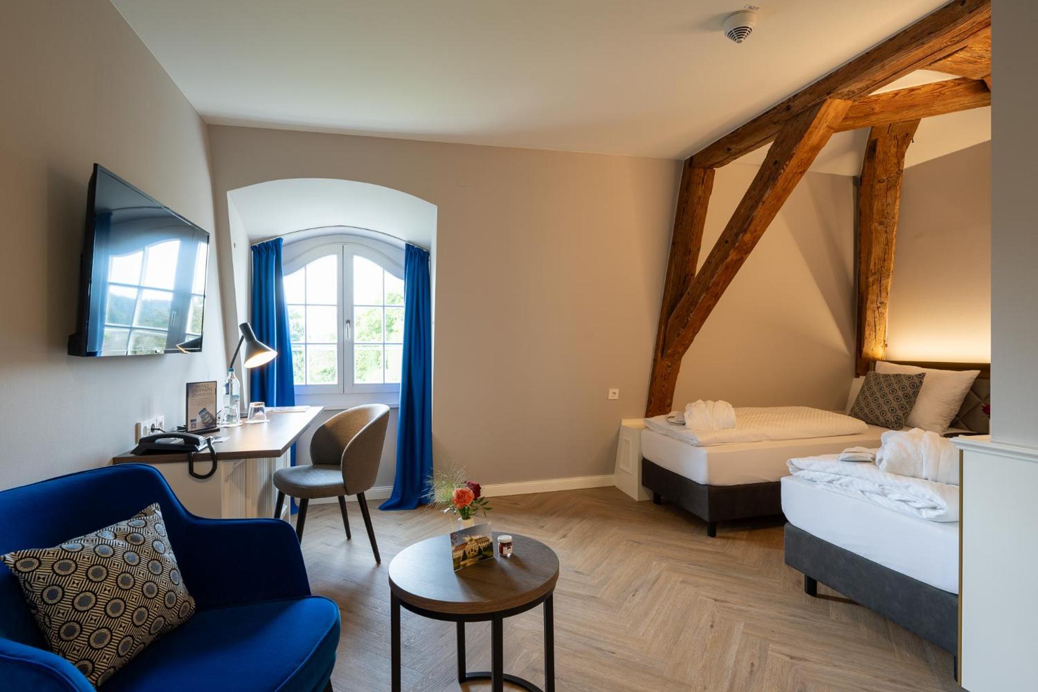 Deluxe Double Room - Photo 17