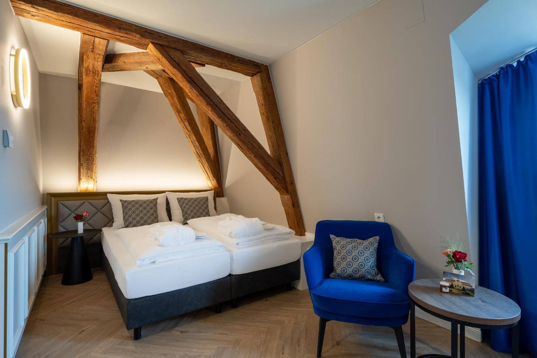 Deluxe Double Room - Photo 24