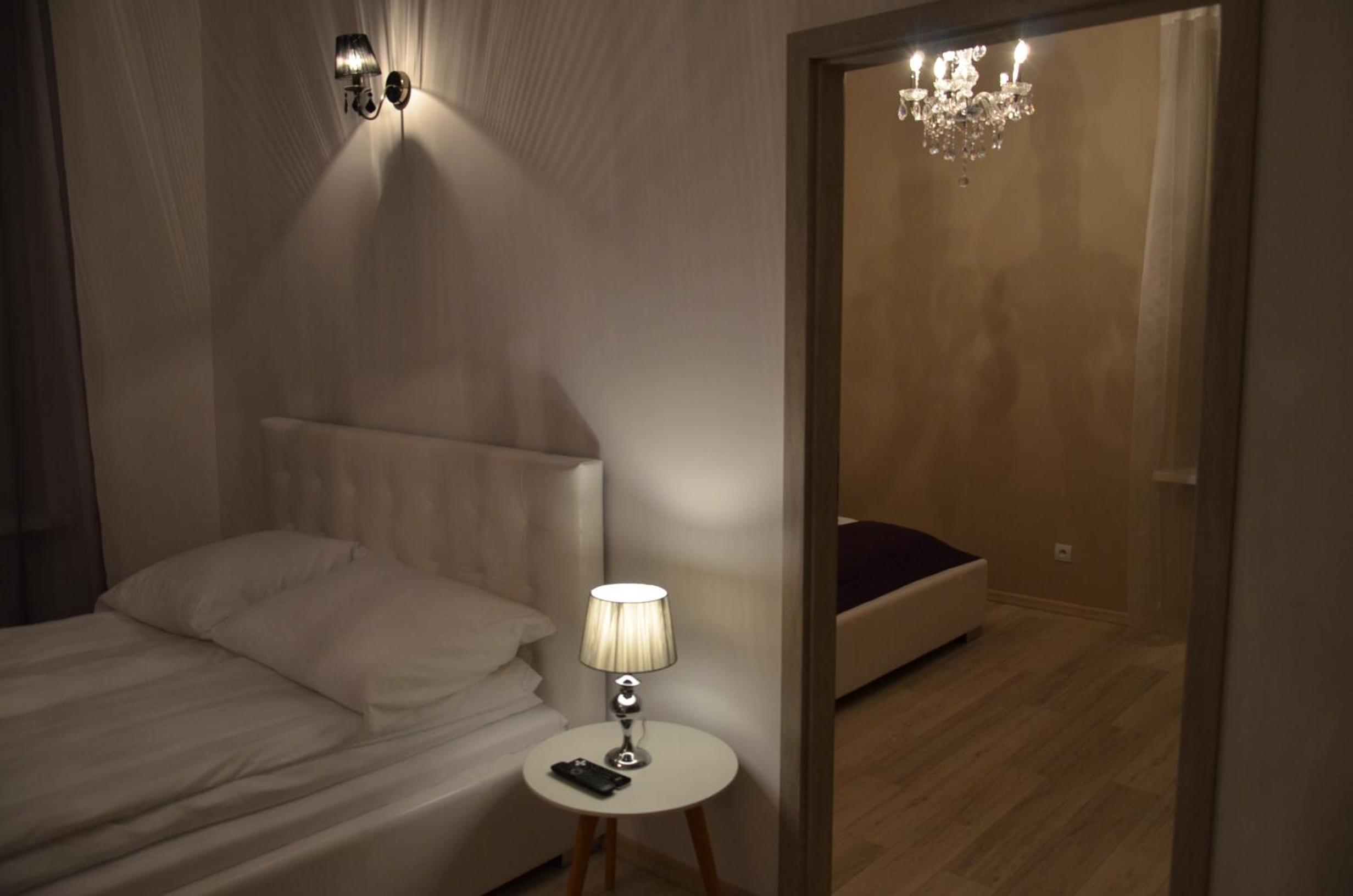 Two-Bedroom Apartment - Photo 9