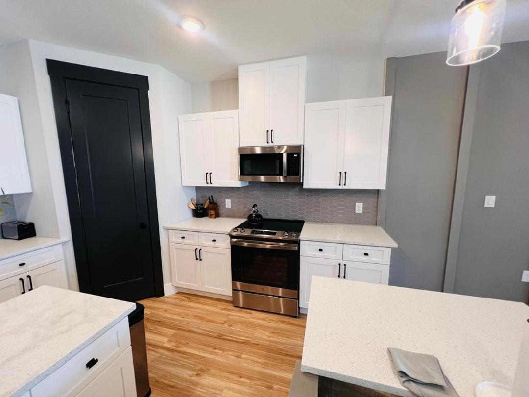 Three-Bedroom House - Photo 41