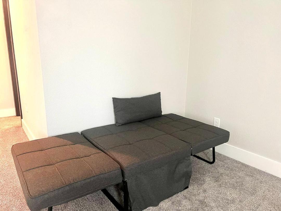 Three-Bedroom House - Photo 38