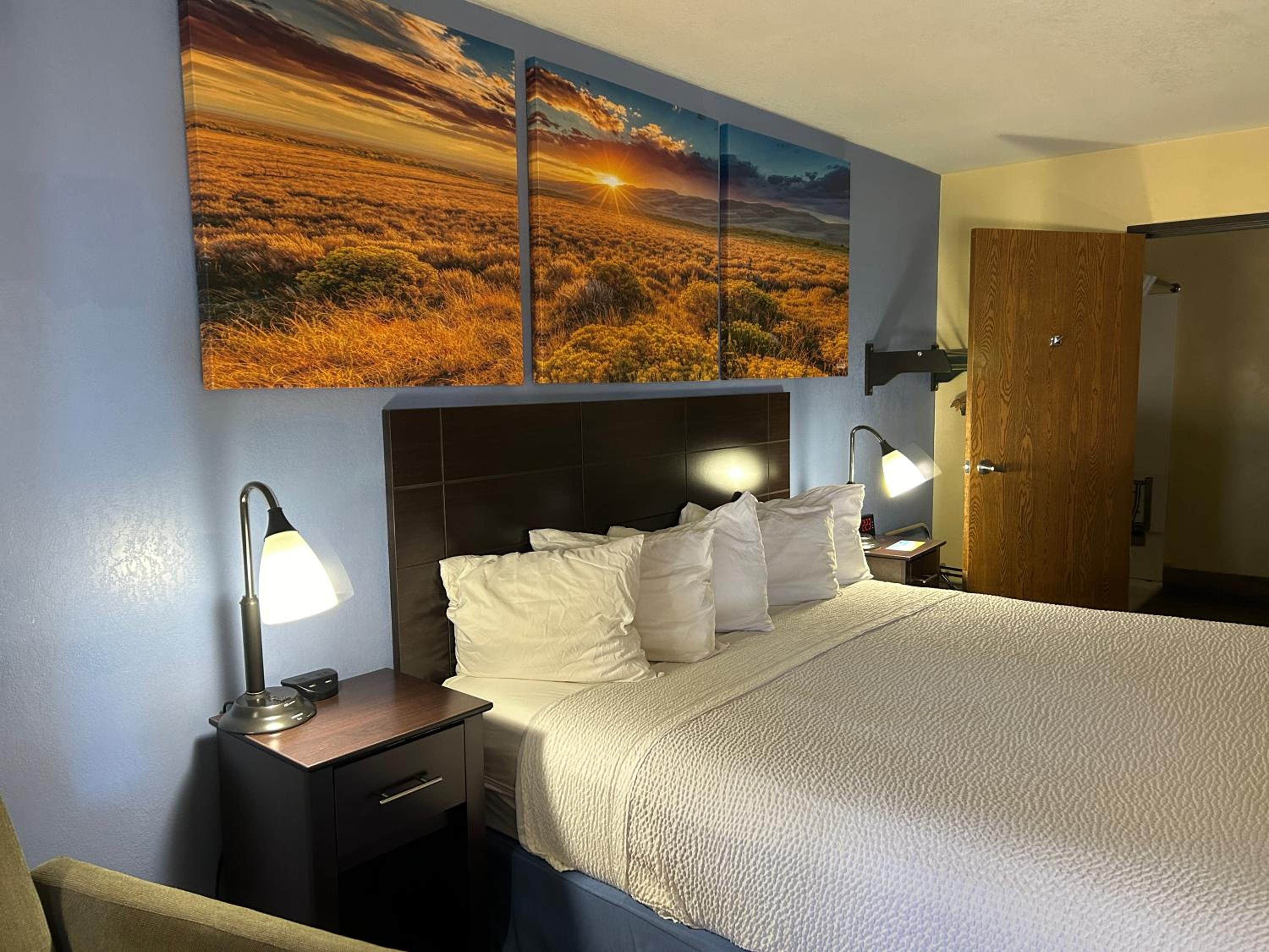 King Room - Disability Access/Non-Smoking - Photo 4