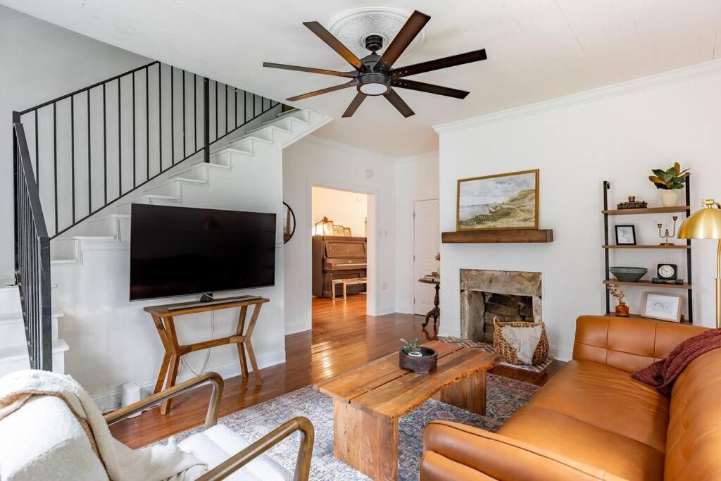 Two-Bedroom House photo 3