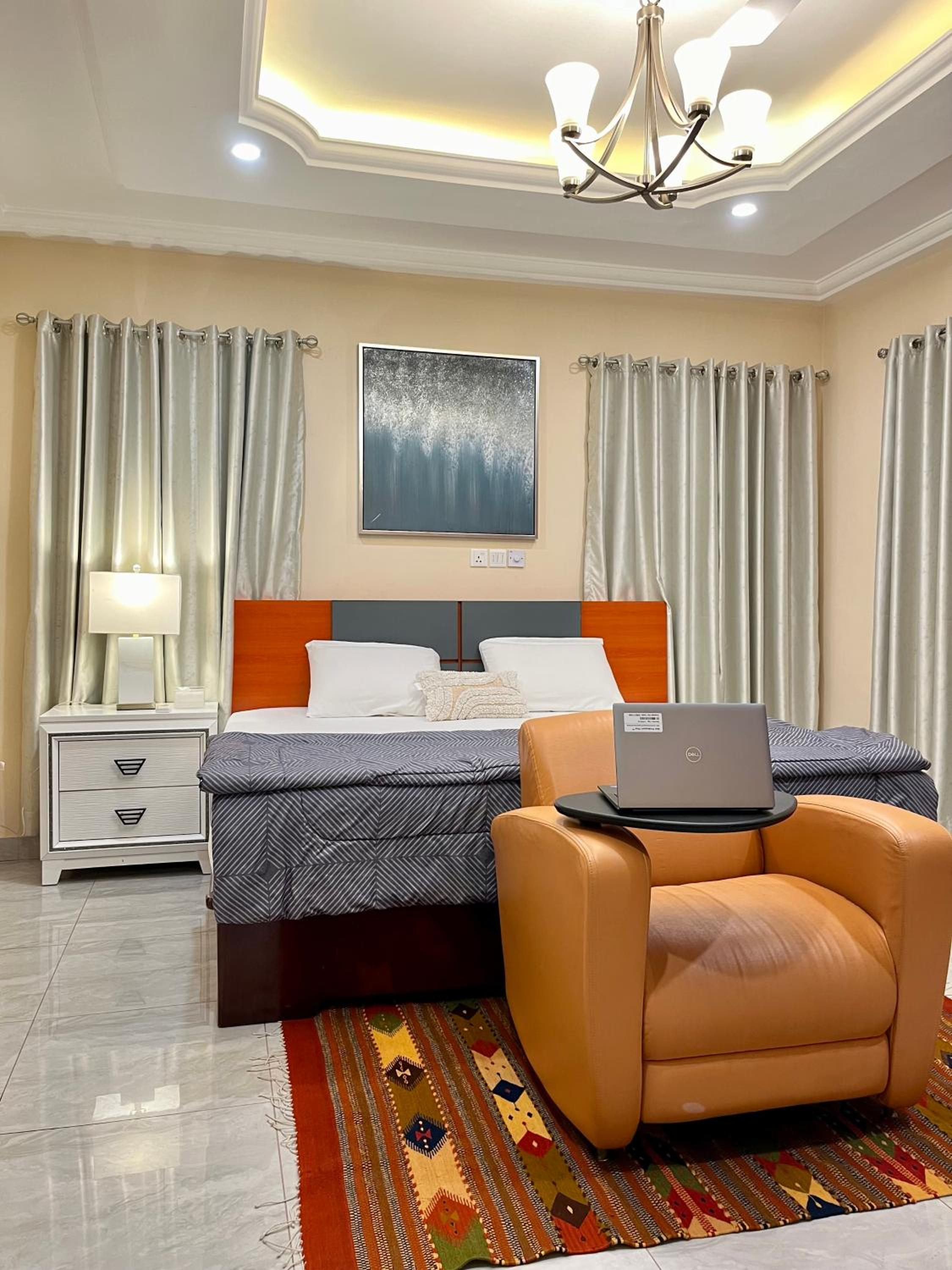 Deluxe King Room photo 1