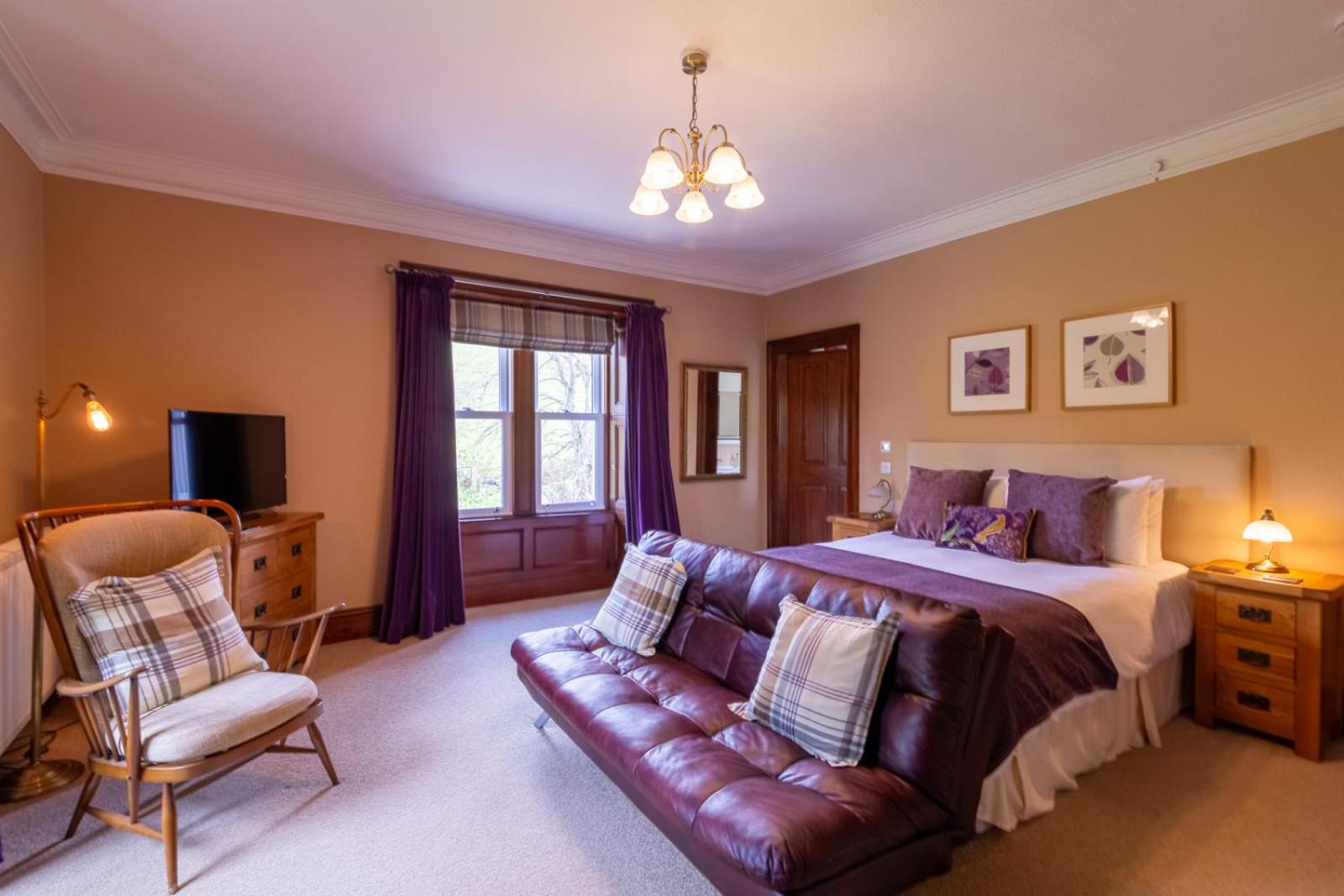 Superior King Room - Photo 2