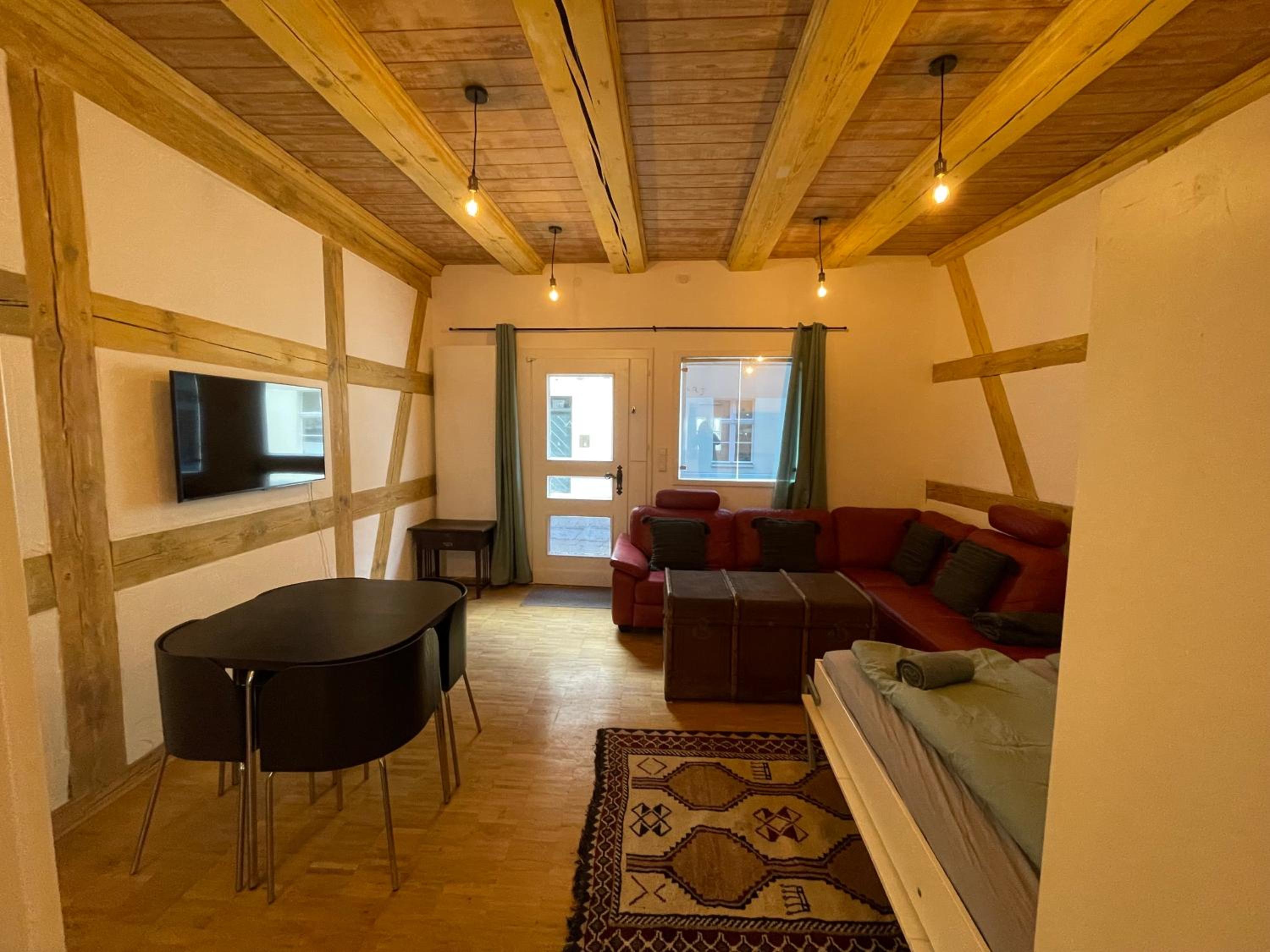 One-Bedroom Apartment photo 1