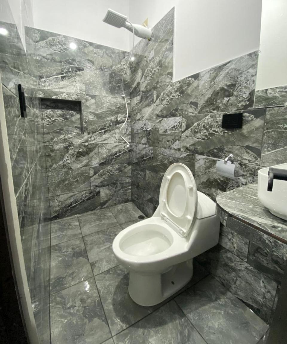 Deluxe Queen Room photo 3
