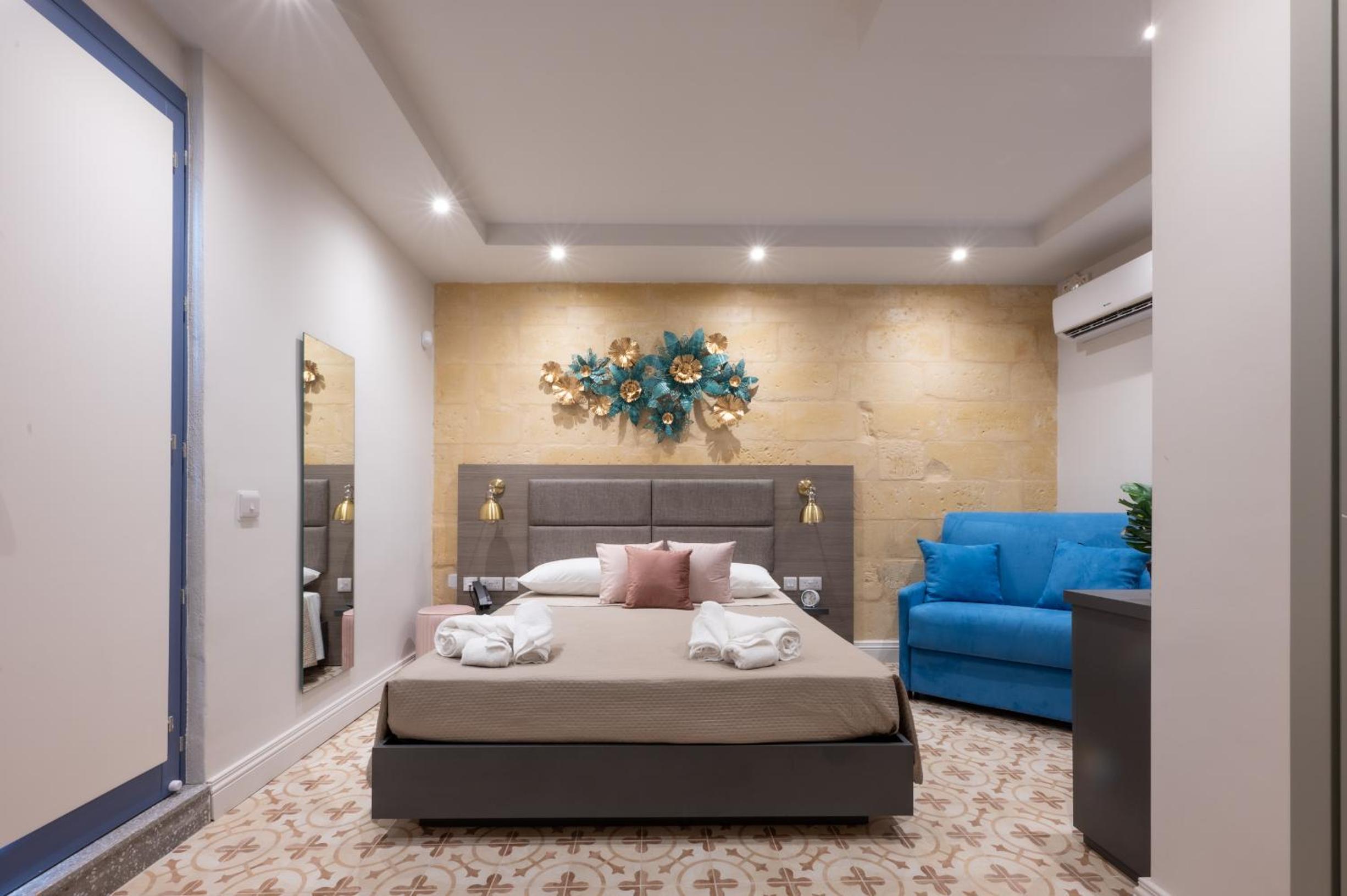 Double Room with Balcony and Sea View photo 2