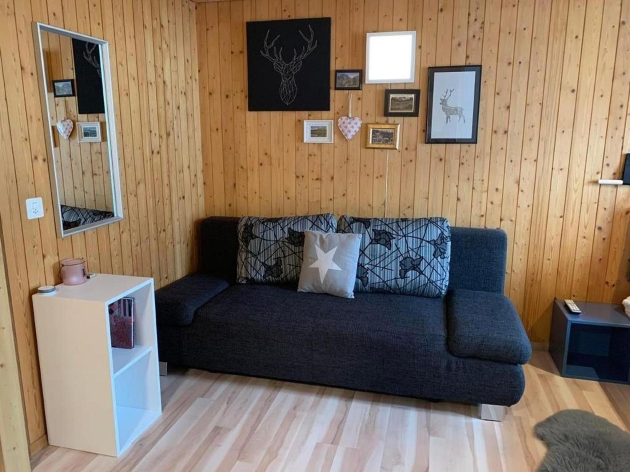 Apartment photo 2