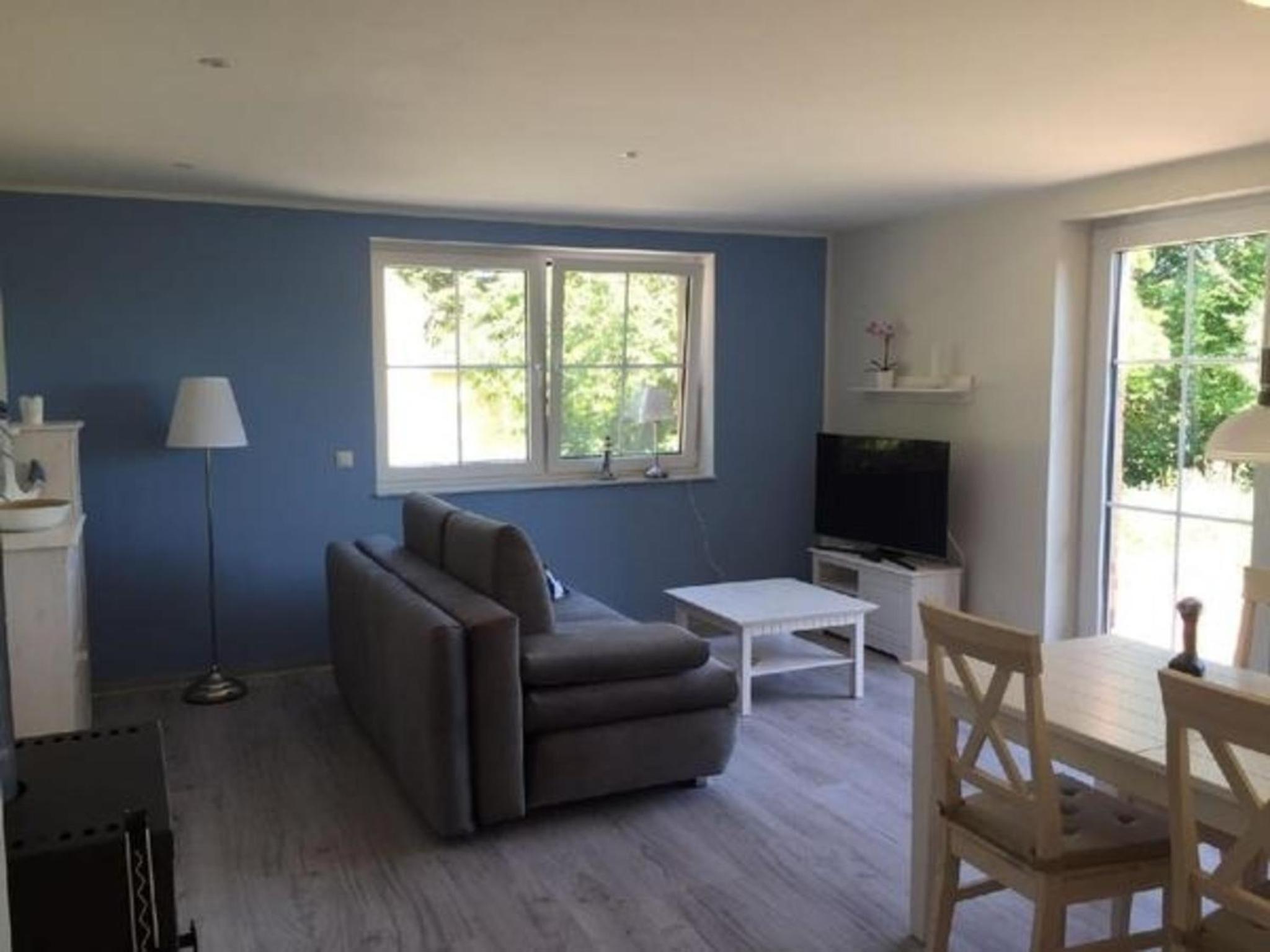 Apartment photo 2