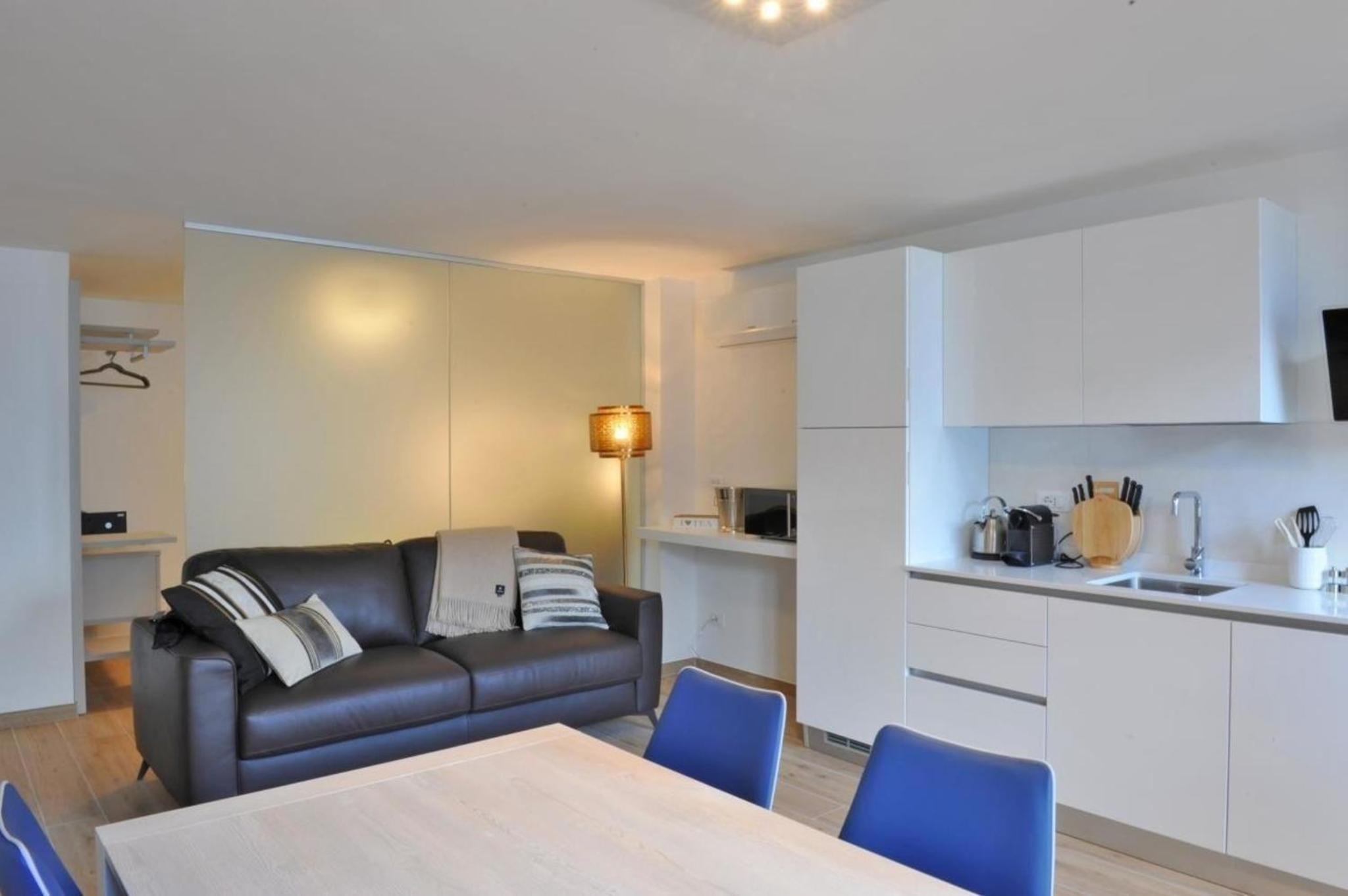 Apartment photo 1