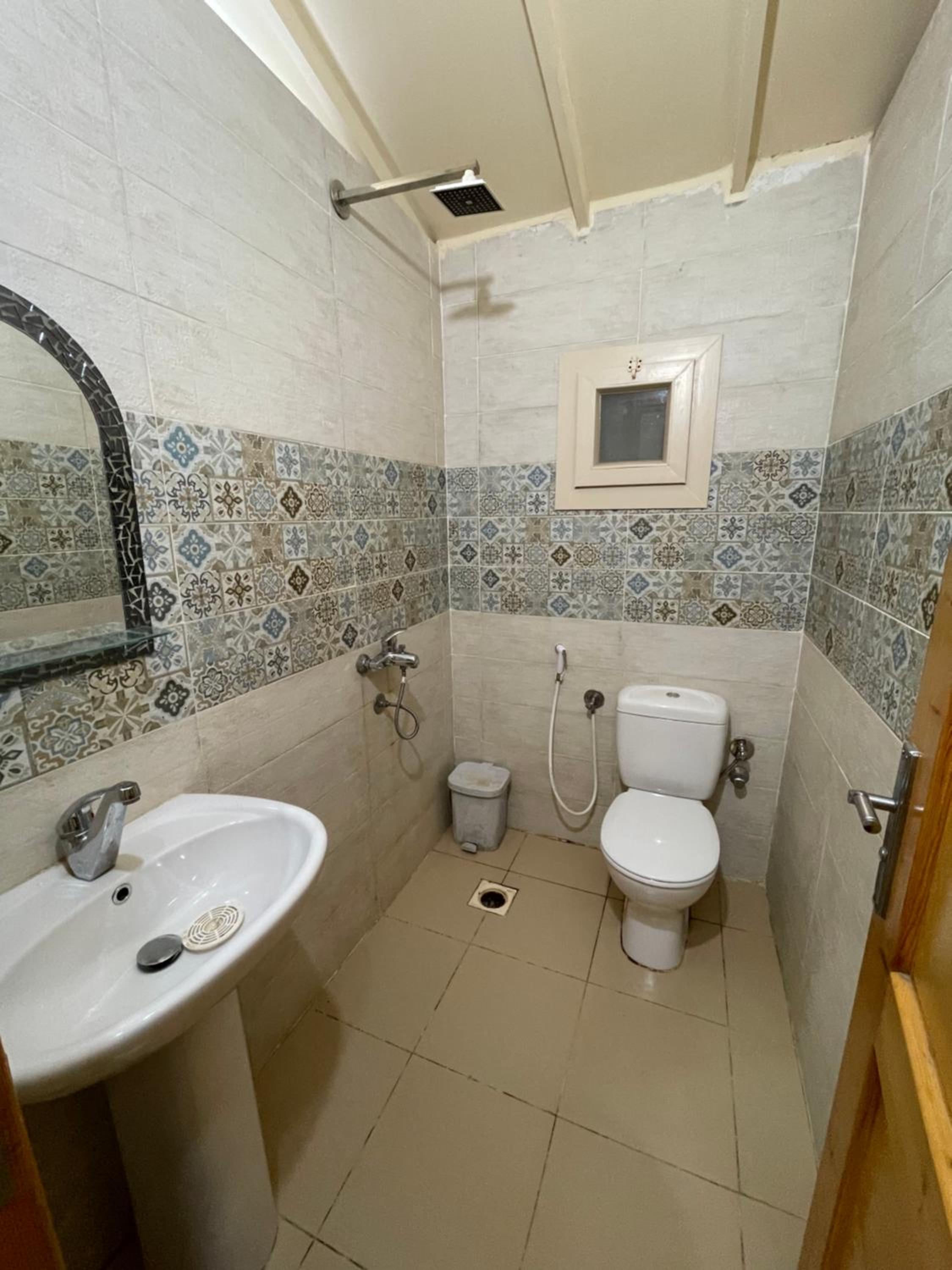 Economy Double Room - Photo 6