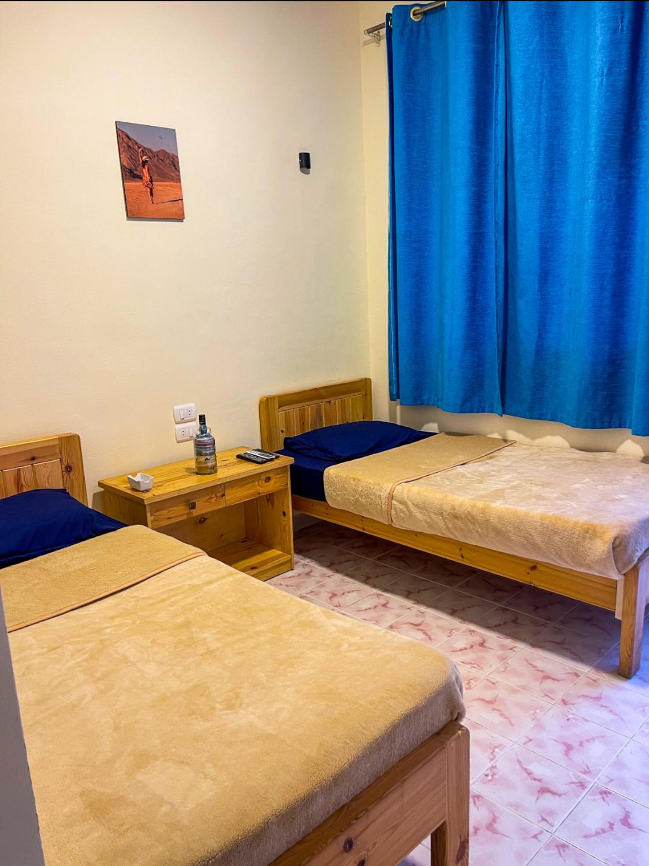 Economy Double Room - Photo 7