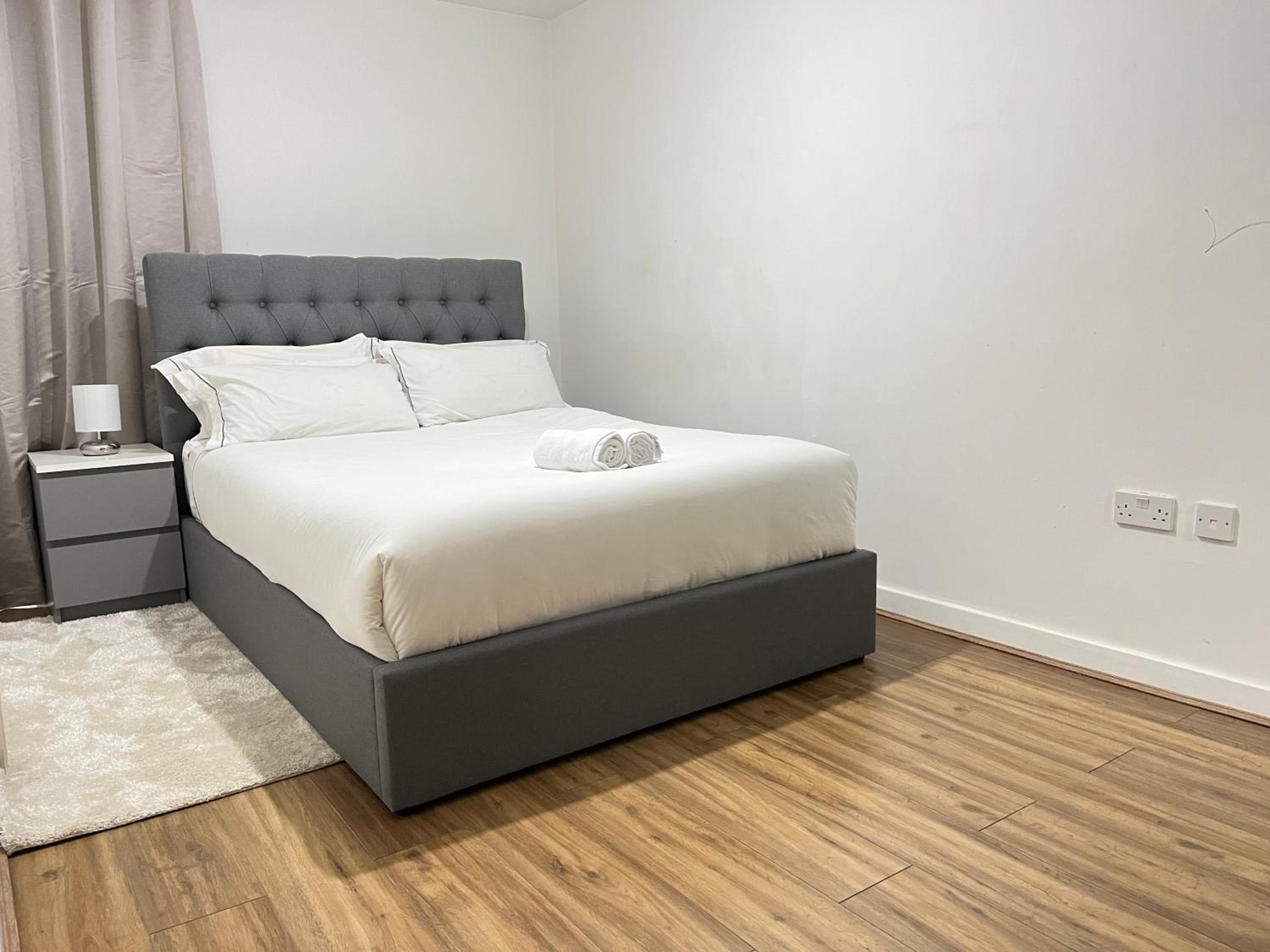 Two-Bedroom Deluxe Apartment With Balcony