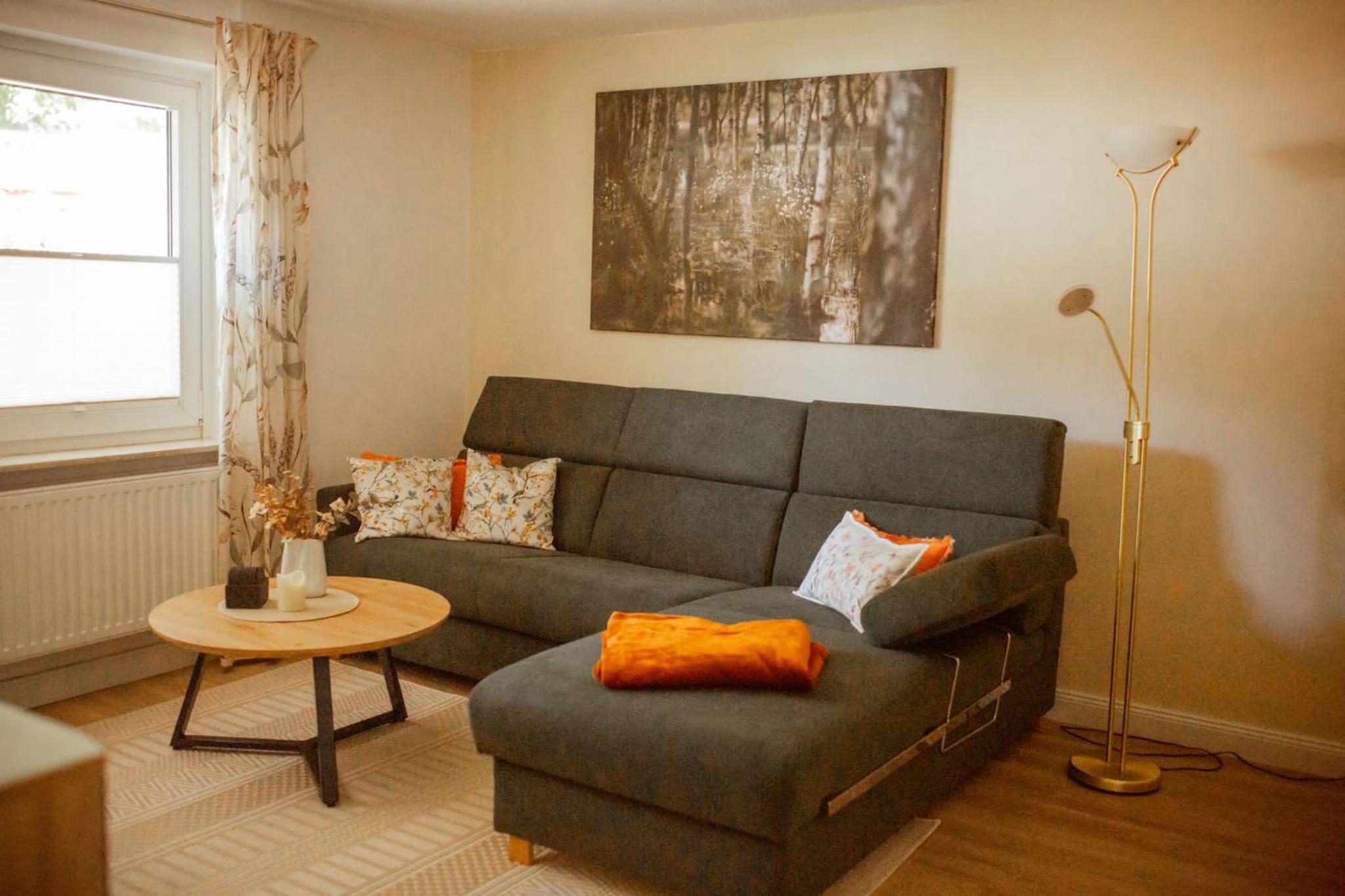 One-Bedroom Apartment photo 1