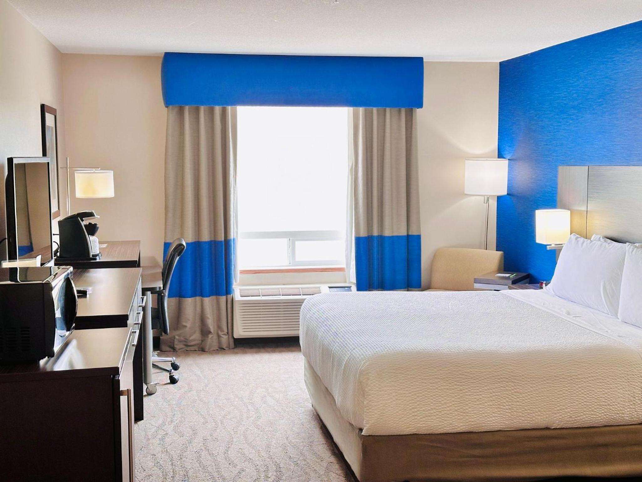Standard King Room - Photo 1