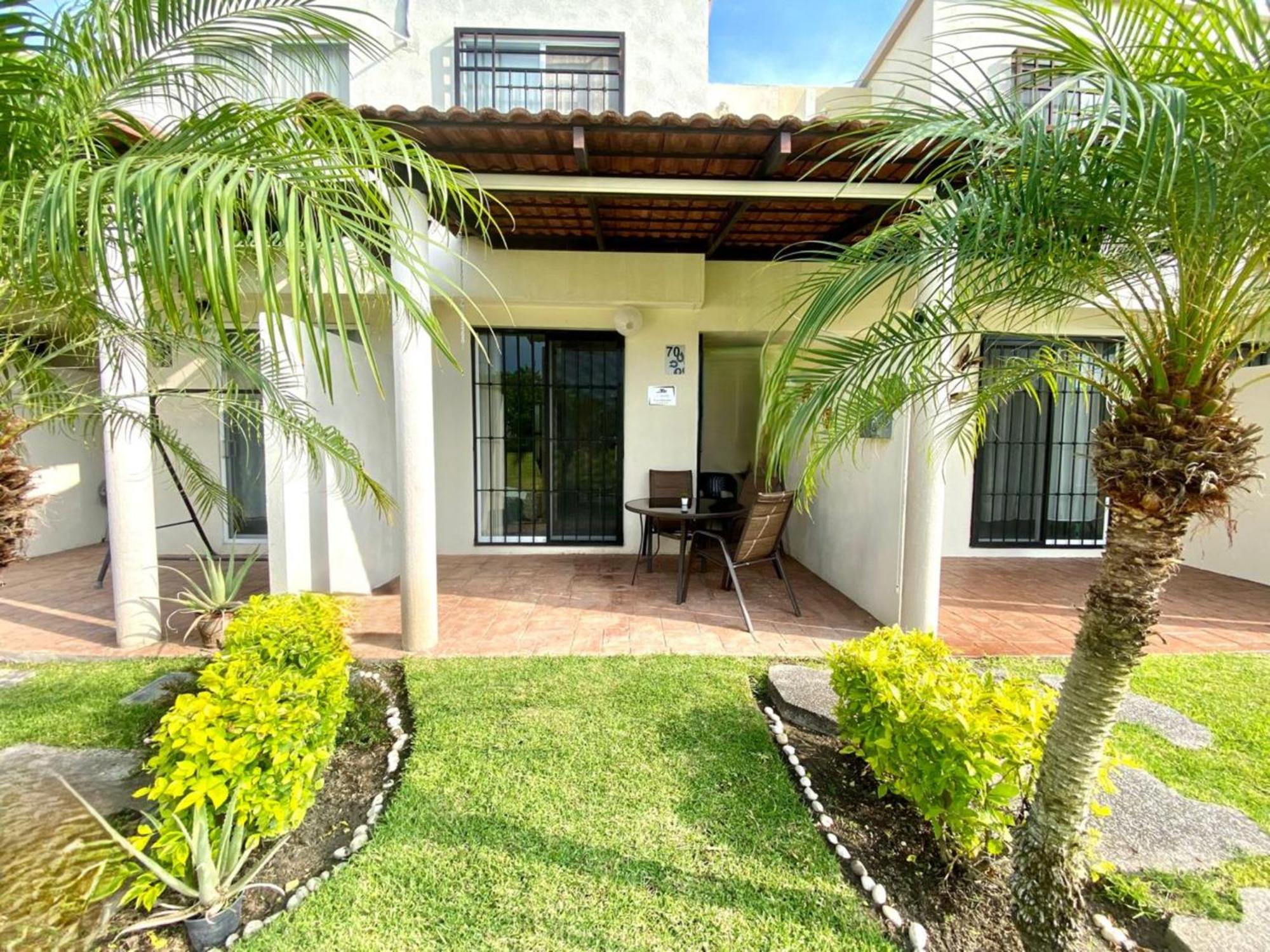Three-Bedroom House photo 2