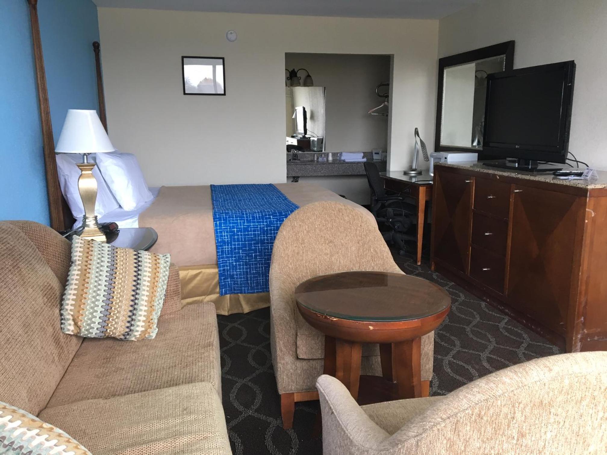 Budget Double Room photo 3