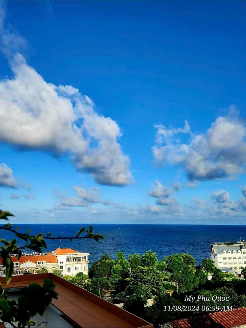 Studio with Sea View - Photo 10