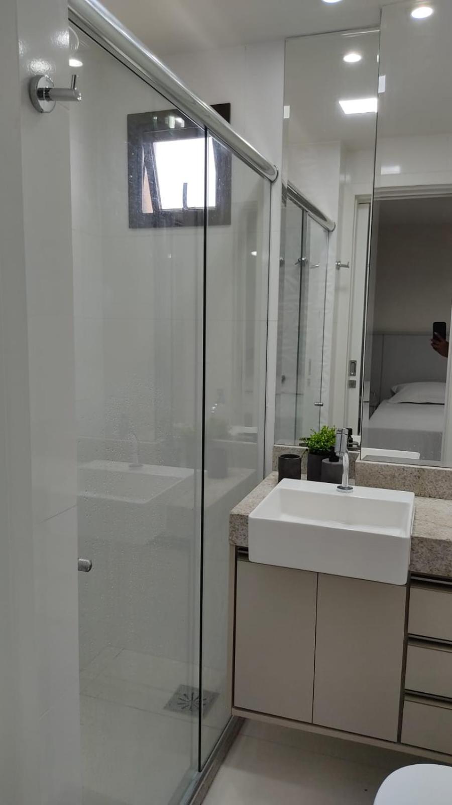 Three-Bedroom Apartment with View photo 3