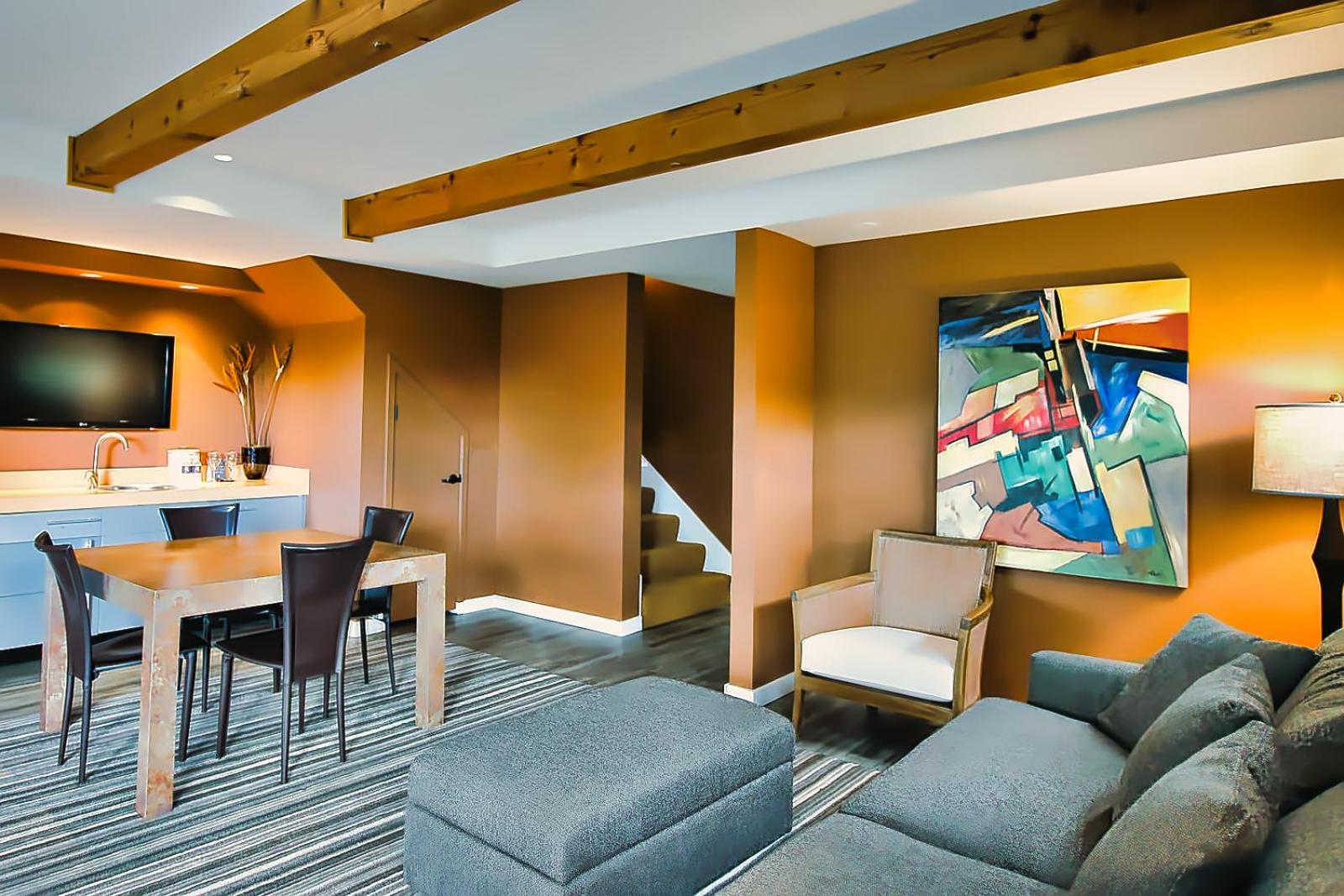 Two-Bedroom Suite photo 1