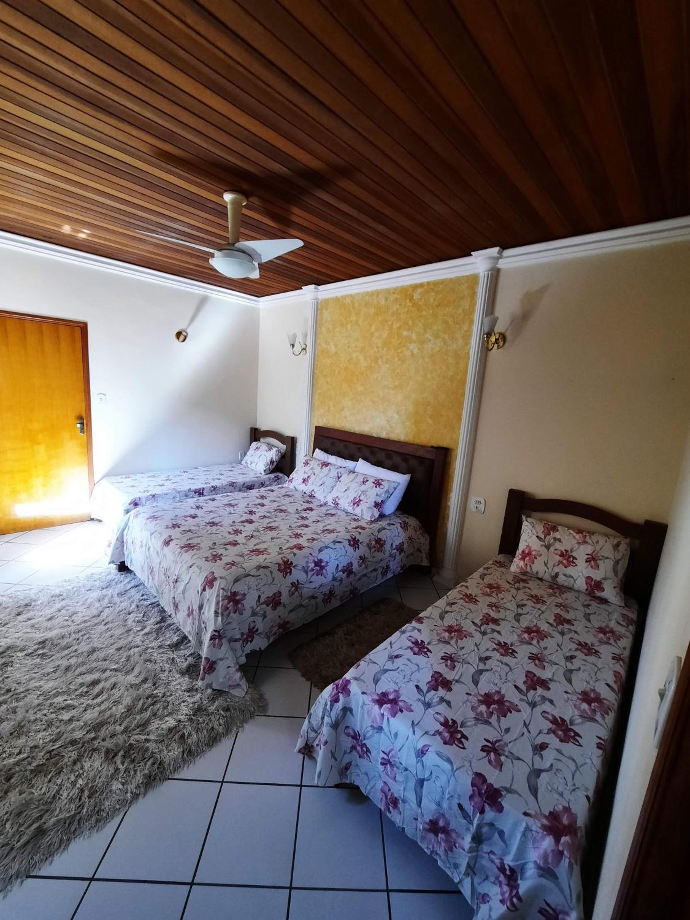 Family Room - Photo 36