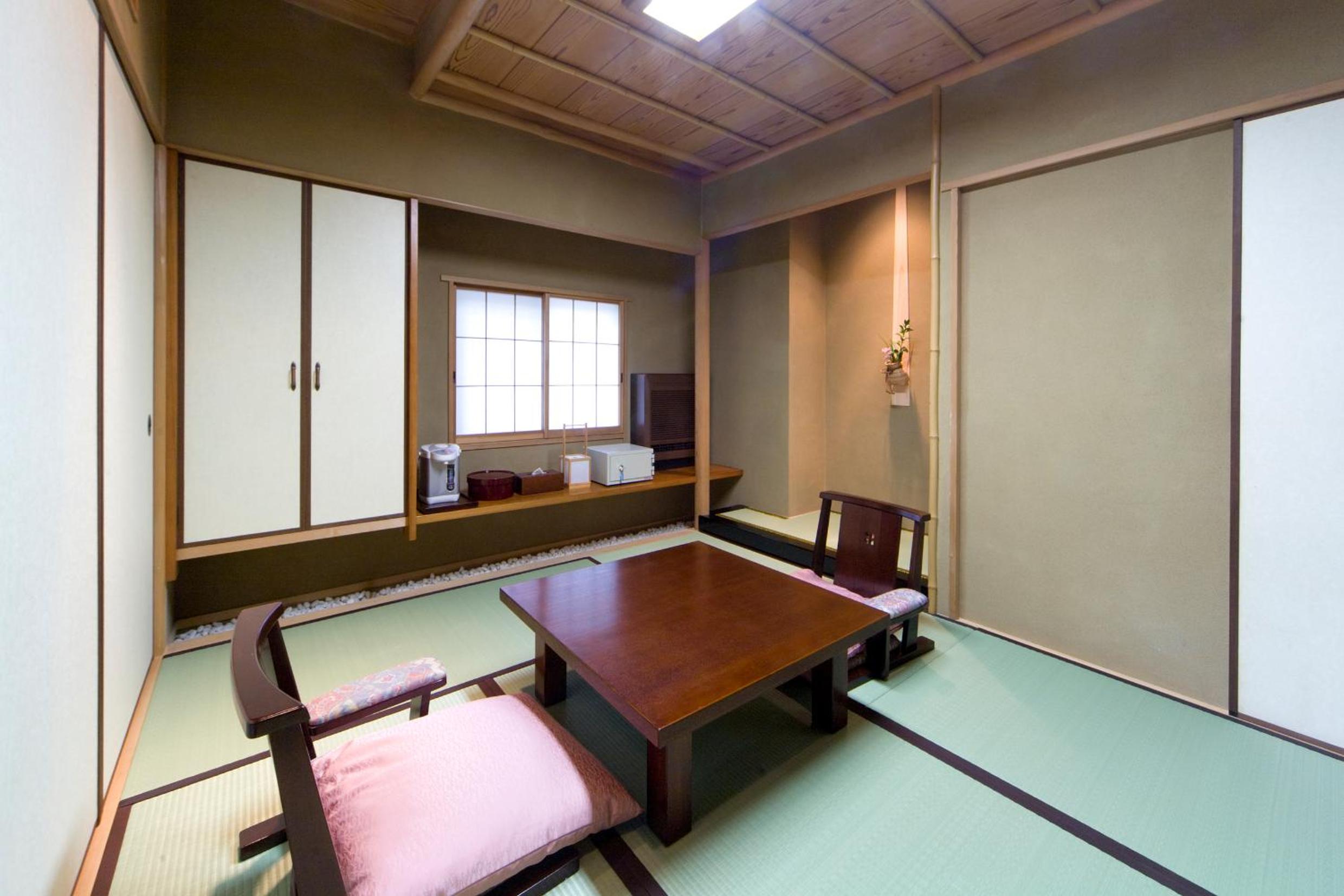 Japanese-Style Room with Open-Air Bath - Fukunotake