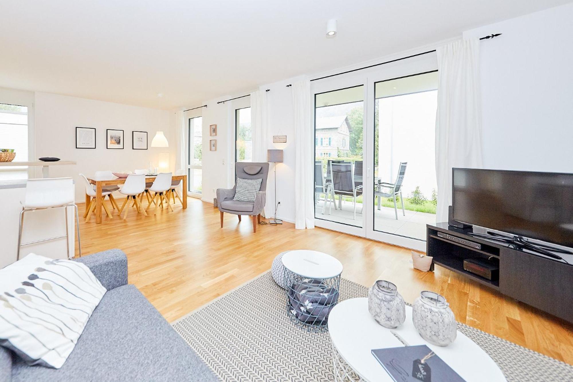 Apartment with Mountain View photo 1
