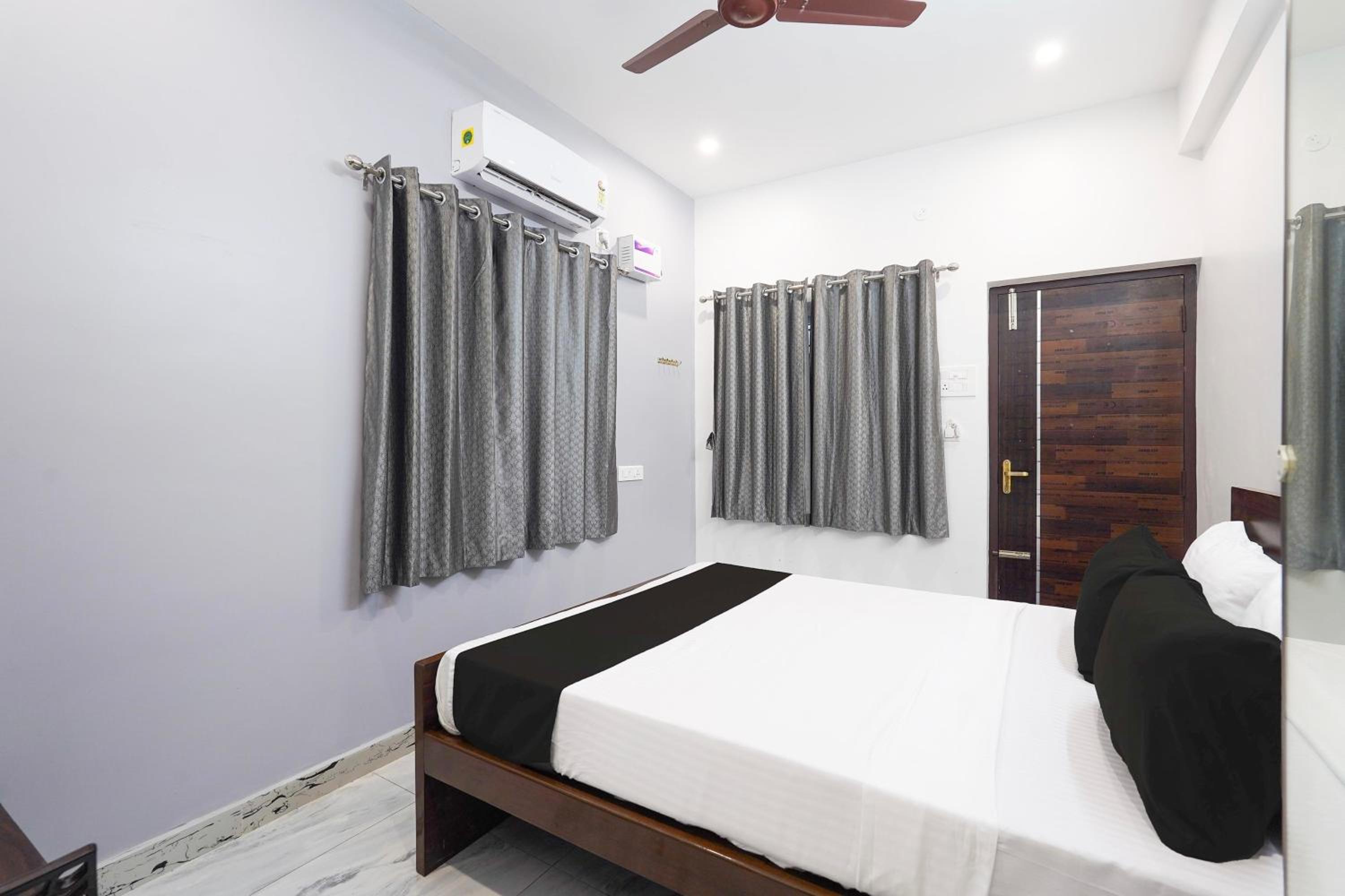 Classic Triple Room