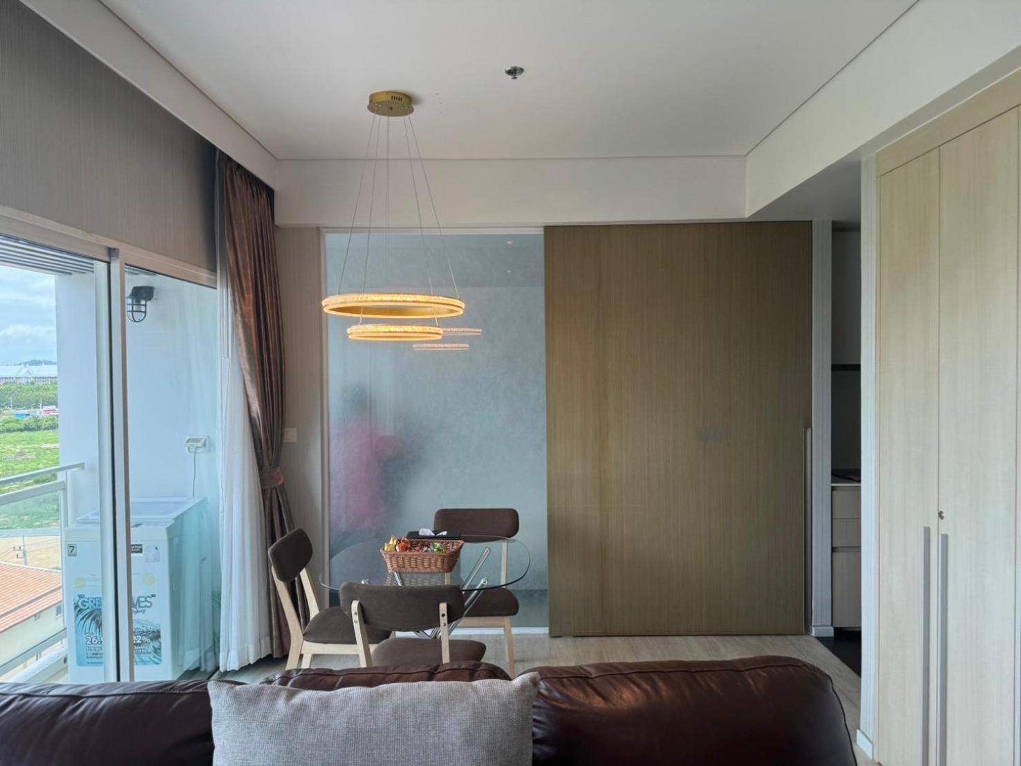 Two-Bedroom Apartment with Balcony - Photo 3