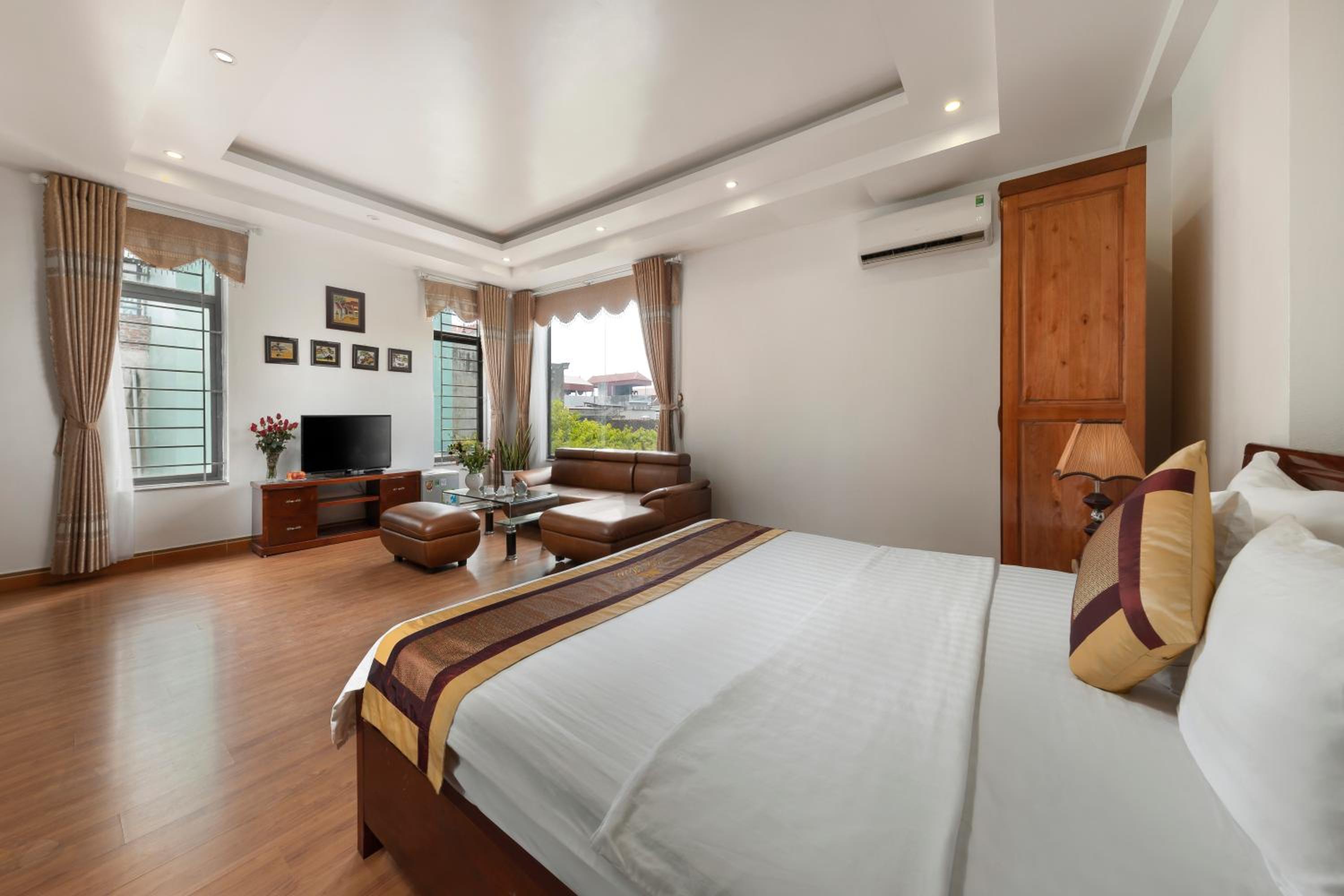 Relax Suite Room with Spa Bath photo 3