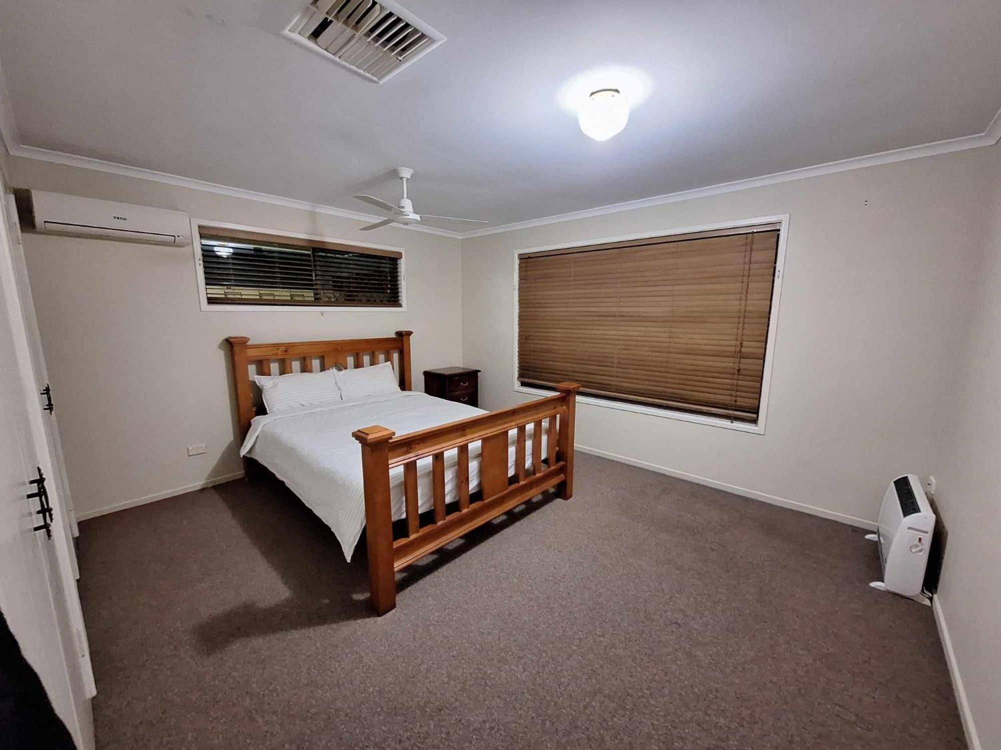 Four-Bedroom House photo 2