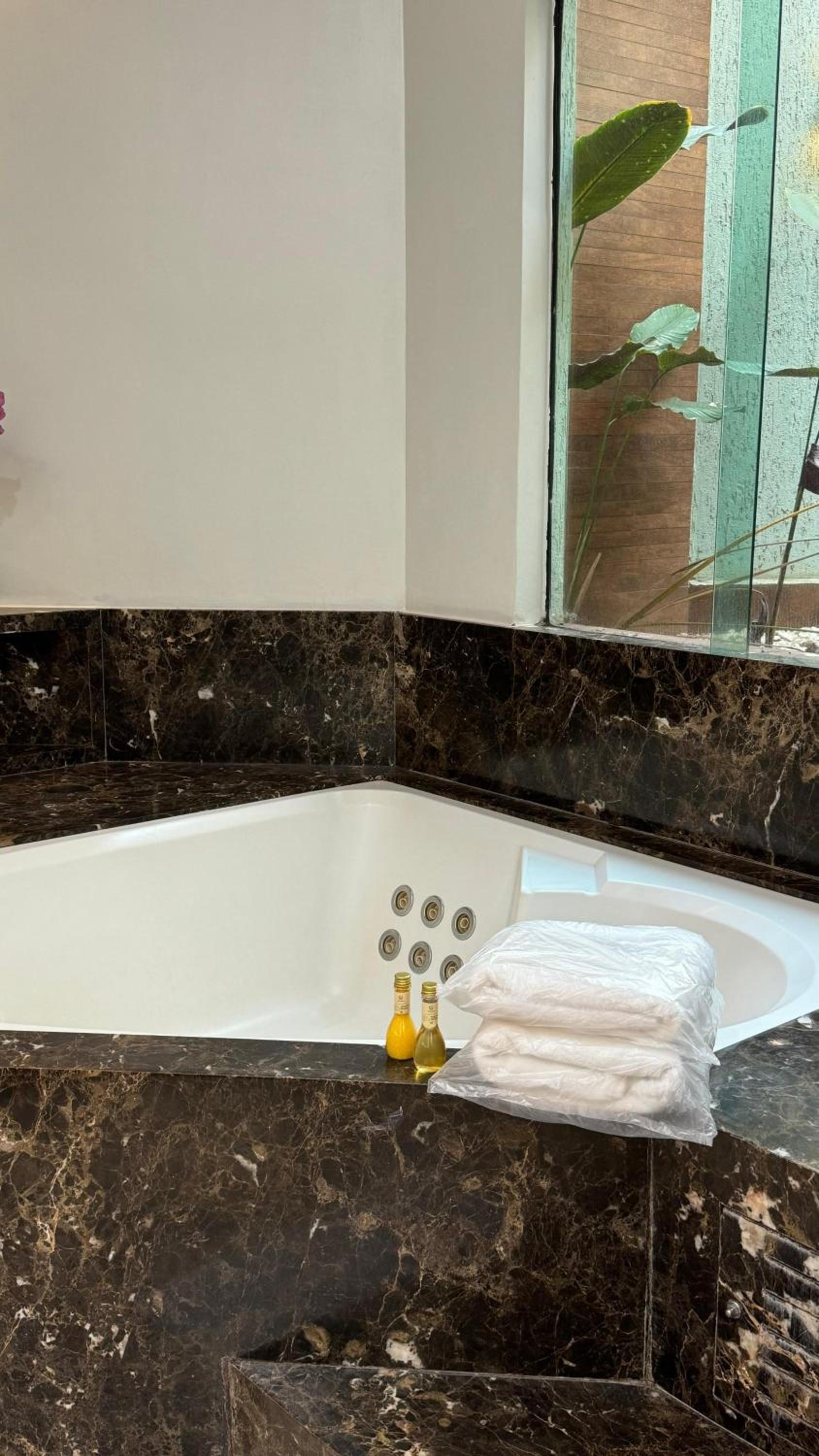King Room with Spa Bath photo 3