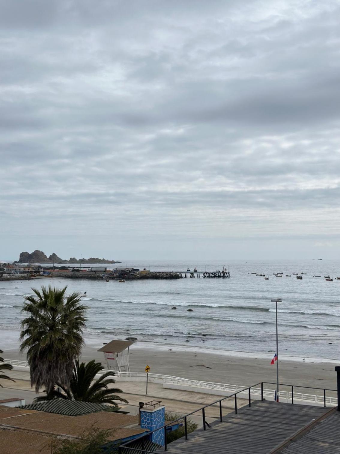 Two-Bedroom Apartment With Balcony And Sea View photo 1