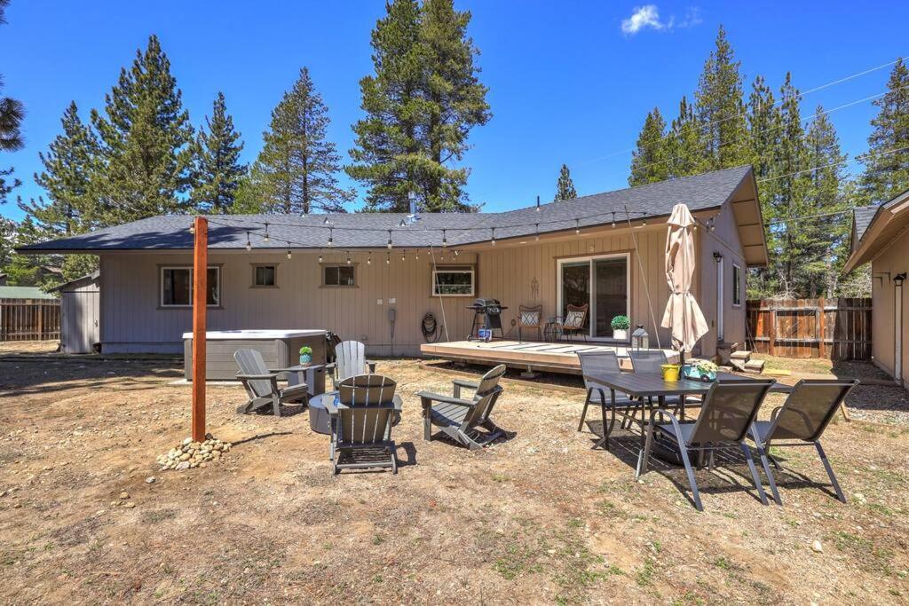 Four-Bedroom House photo 2