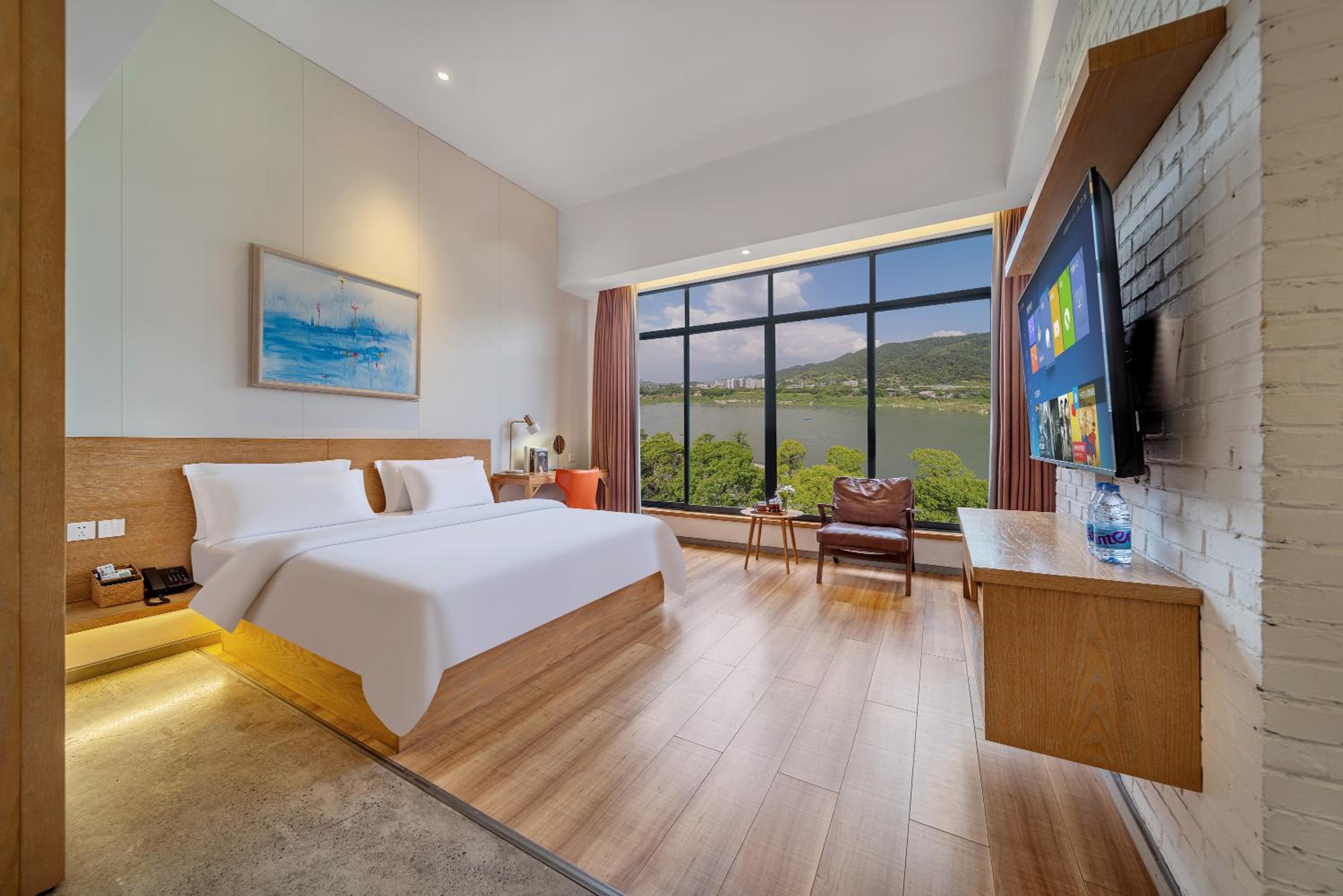 King Room with Lake View