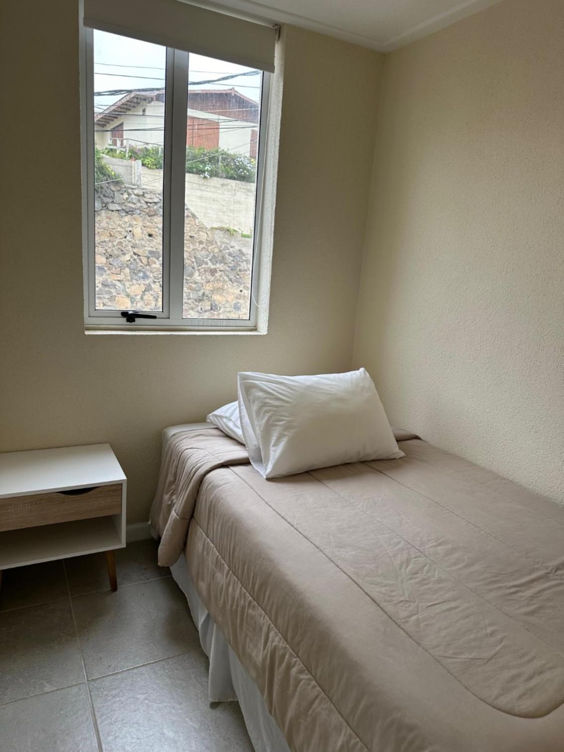 One-Bedroom Apartment With Balcony And Sea View photo 2