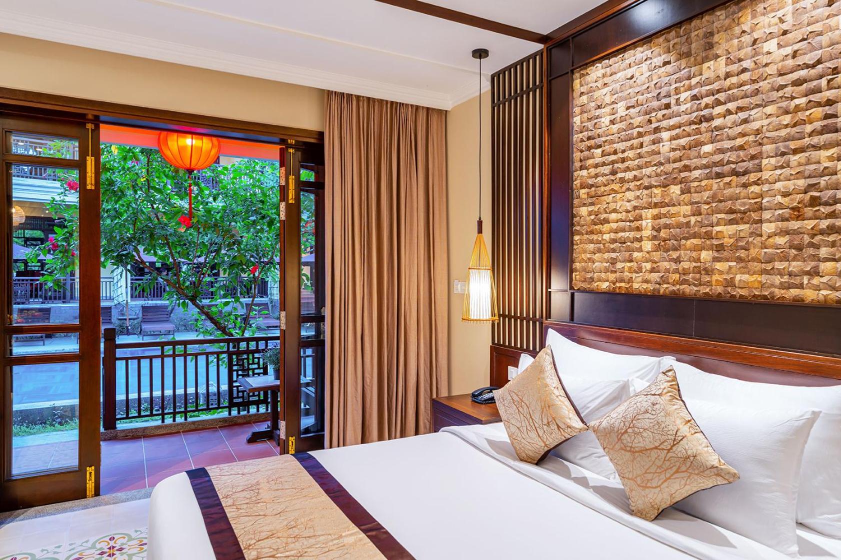 Ahoy Suite Pool View with Private Outdoor Shower - Photo 5
