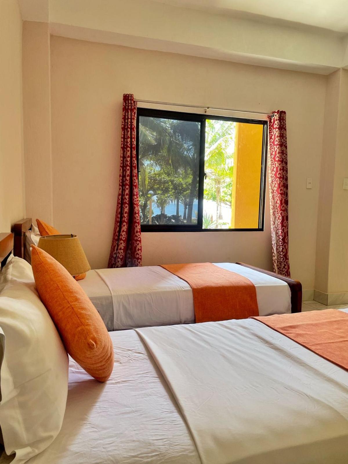 Double or Twin Room with View photo 3