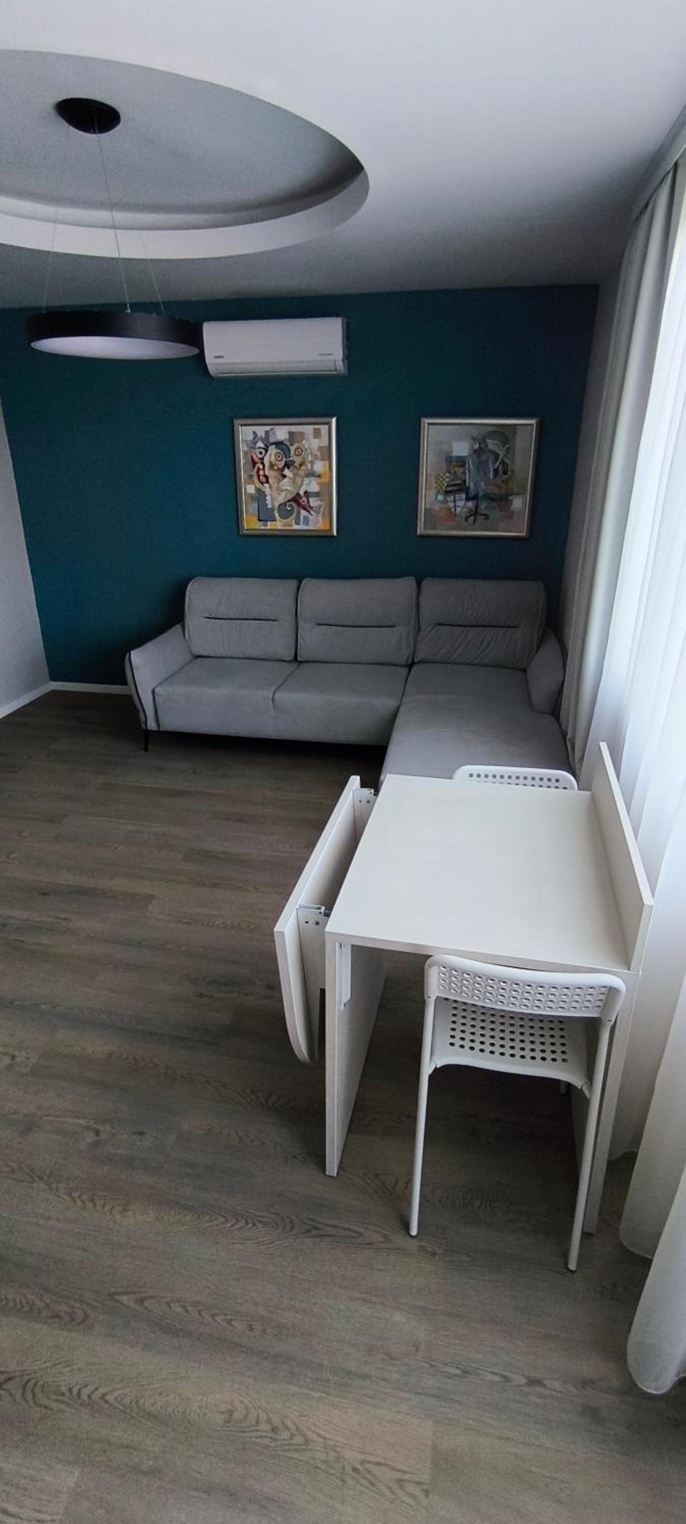 One-Bedroom Apartment (4 Adults)
