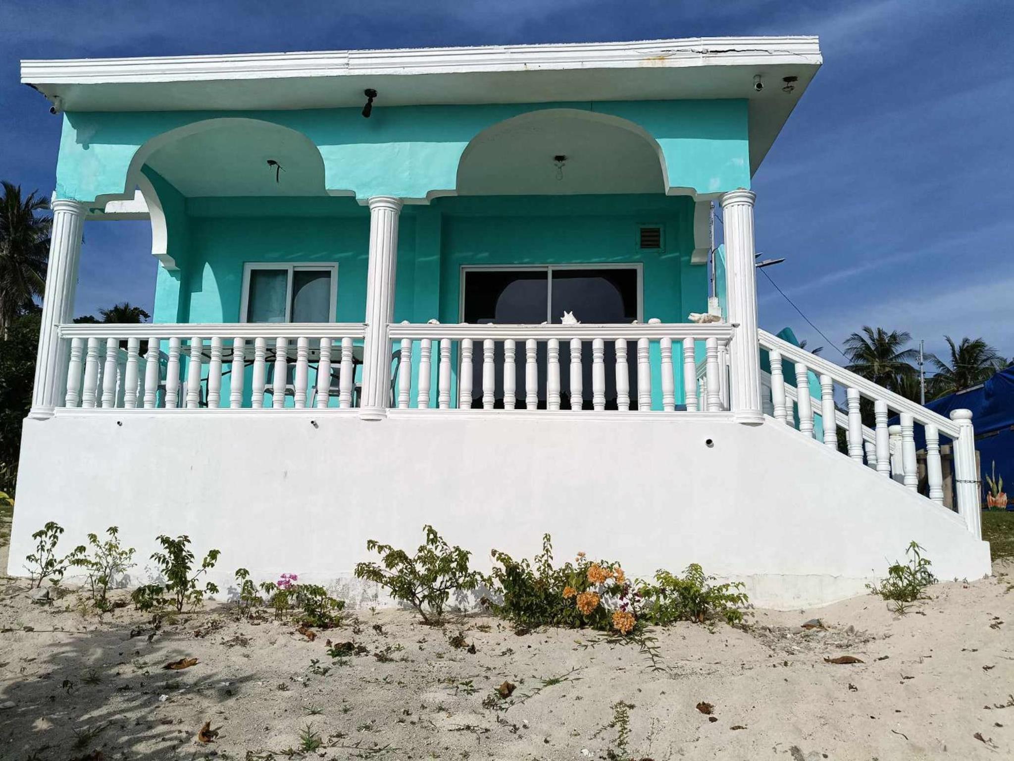 Deluxe Double Room with Side Sea View photo 2