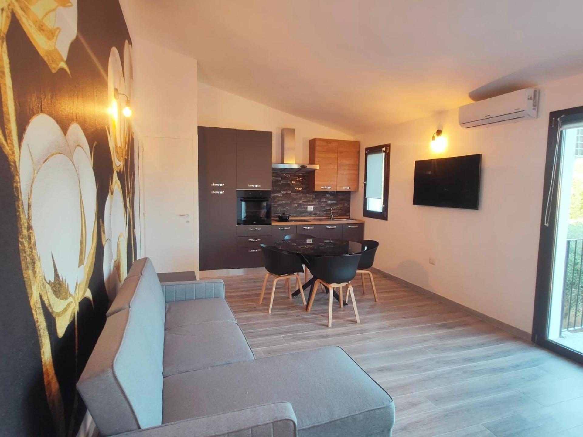 Apartment photo 3