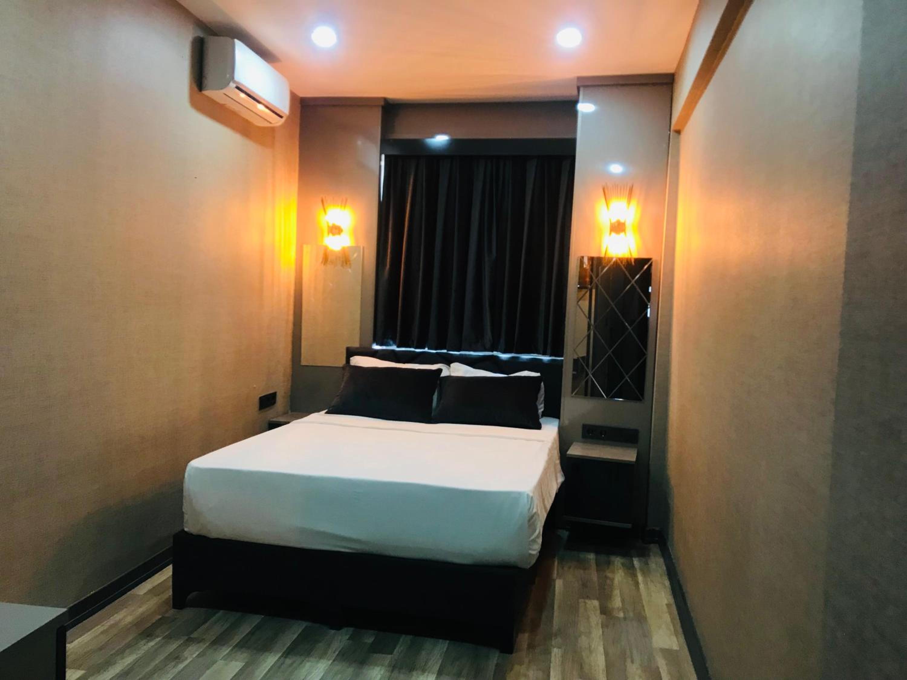 Economy Double Room photo 3
